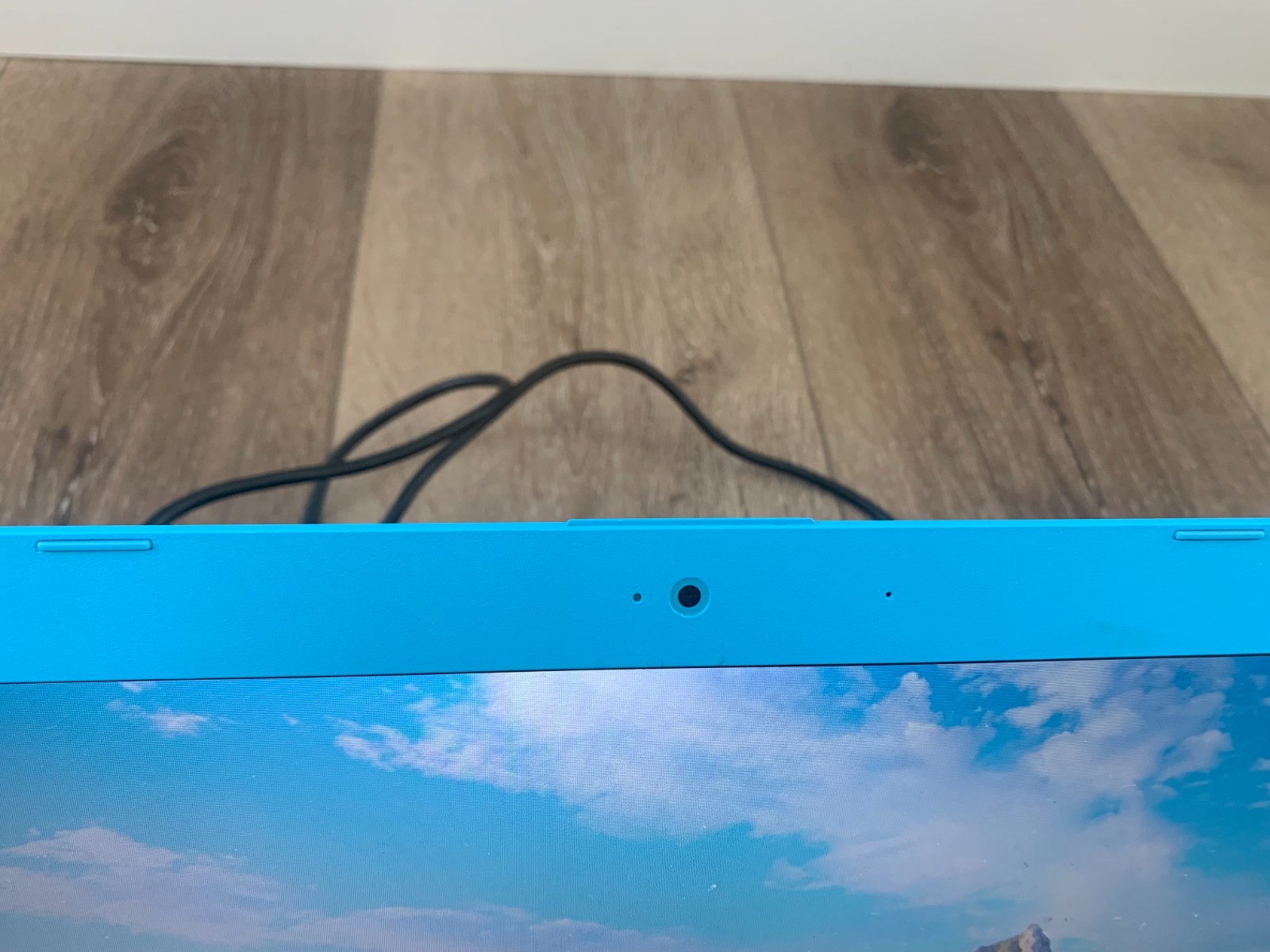HP Stream 11-ah110nr 11.6″ Intel Celeron N4000 1.10GHz 4GB RAM 32GB SSD Win 10
