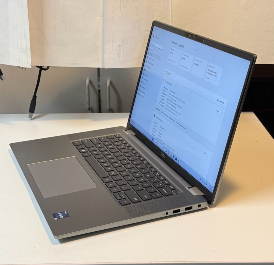 Dell NEW Latitude 7640 16″ Laptop 13th GEN i7-1365U 32GB Ram 512GB SSD W11PRO