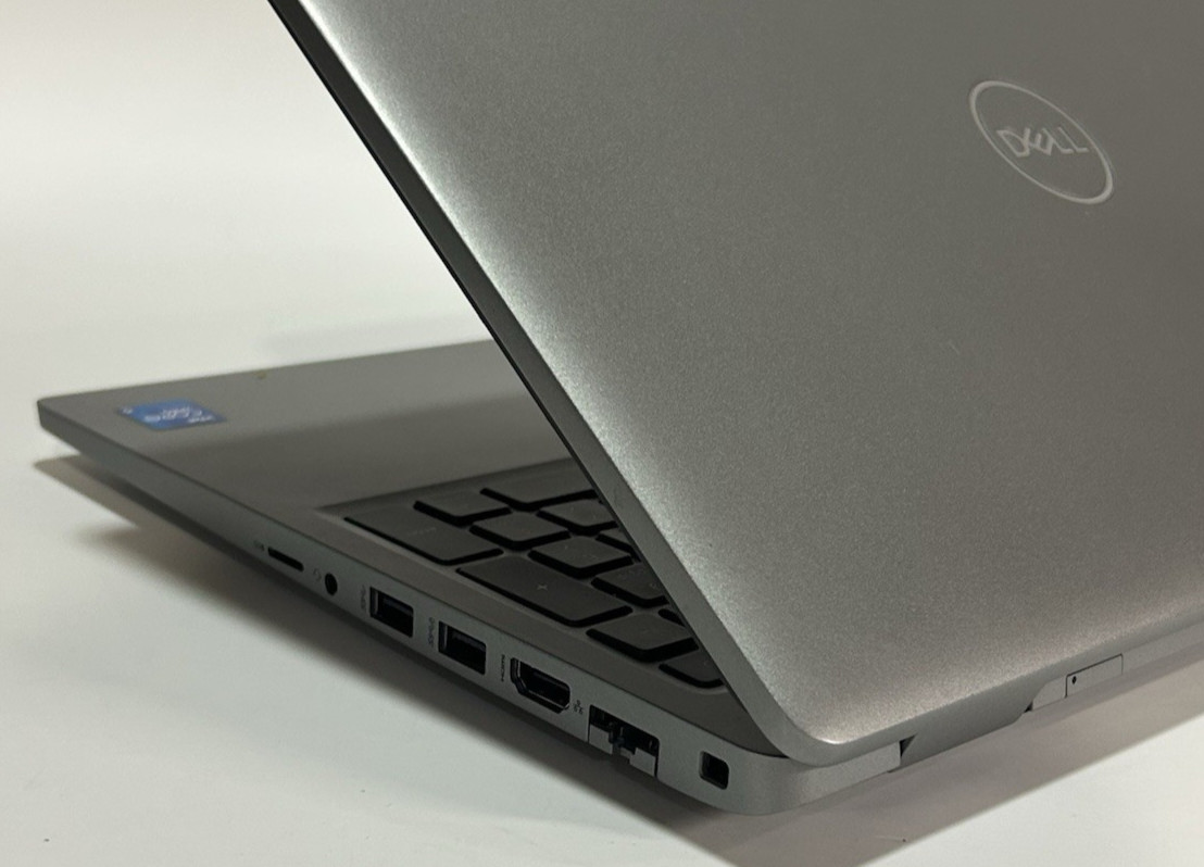Dell Latitude 5520 Laptop i5-1145G7 @2.60GHz – 8GB RAM – 256GB NVMe – W11P
