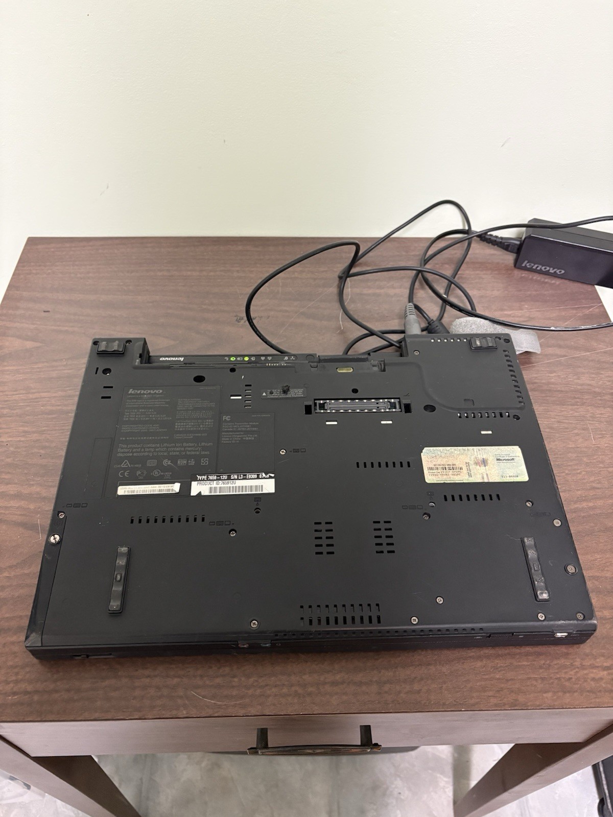 Lenovo Thinkpad T61 Powers On Untested