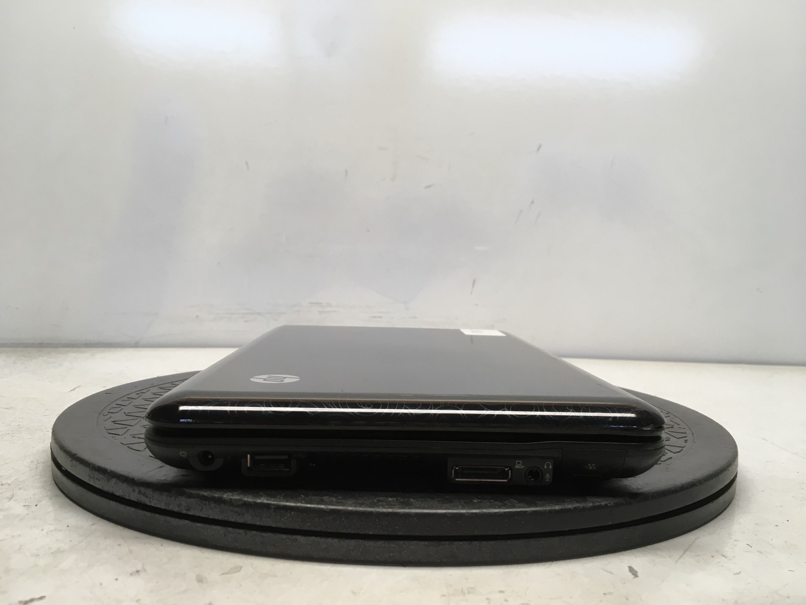 HP Mini 1116NR Intel Atom N270 1.6GHz 1 GB NO HDD No Batt