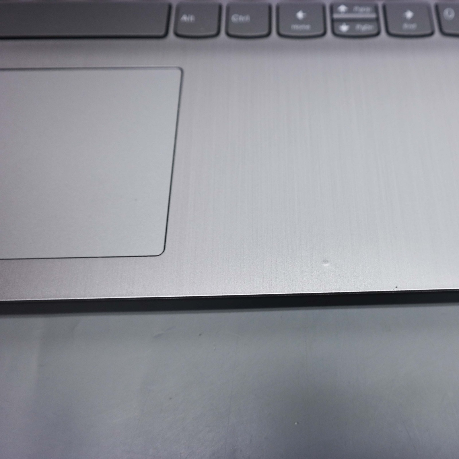 IdeaPad 3 82H801DQUS 15.6″ Intel Core i5-1135G7 12GB 256GB