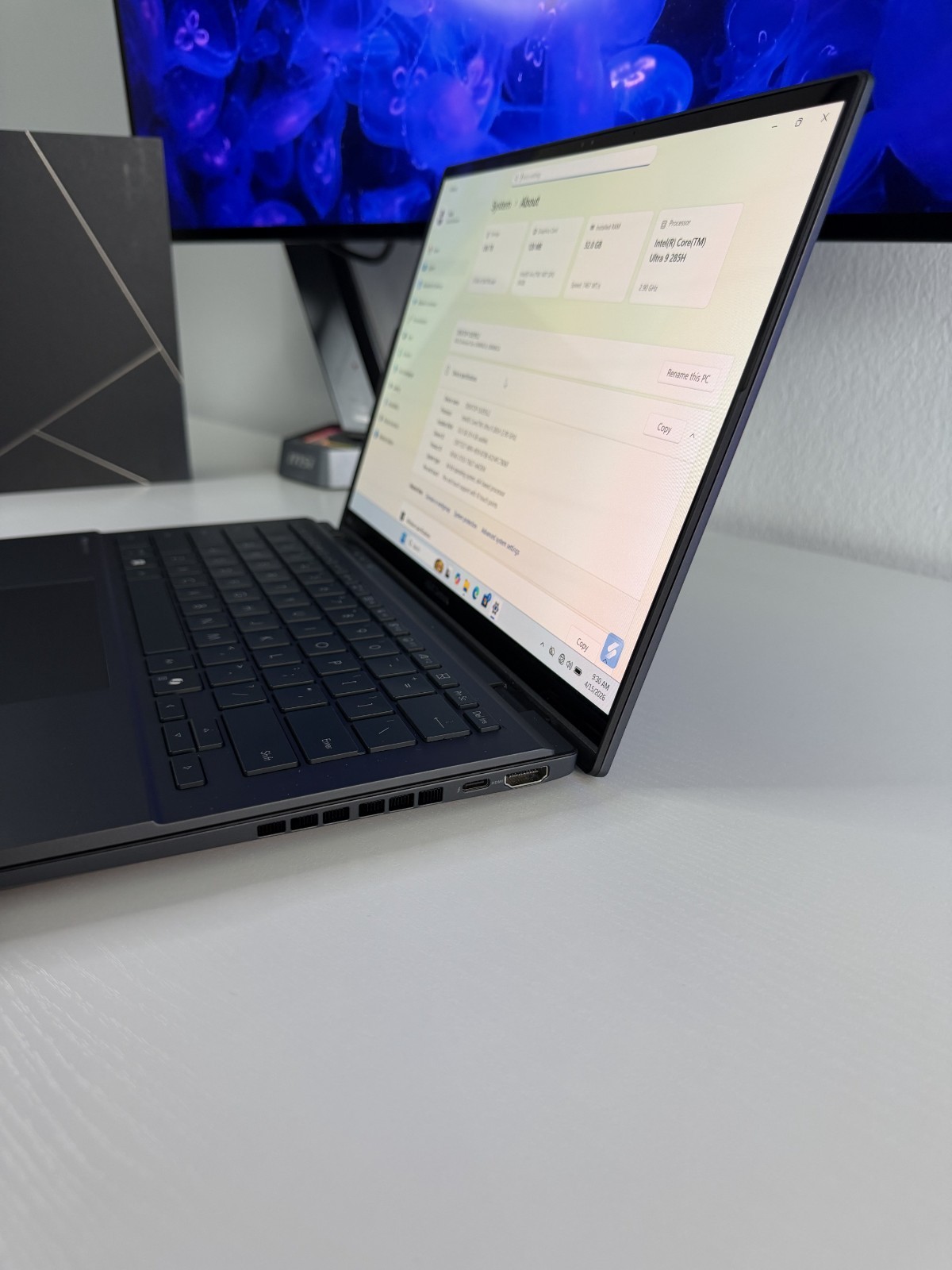 ASUS Zenbook DUO 14″ OLED Touch Displays Core Ultra 9 285H 32GB 2TB SSD W11H