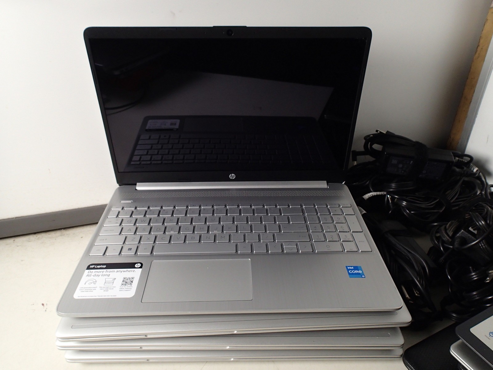 i3 10th-12th Gen Mixed Lot of x8. Tested and loaded Windows 11 adapters included