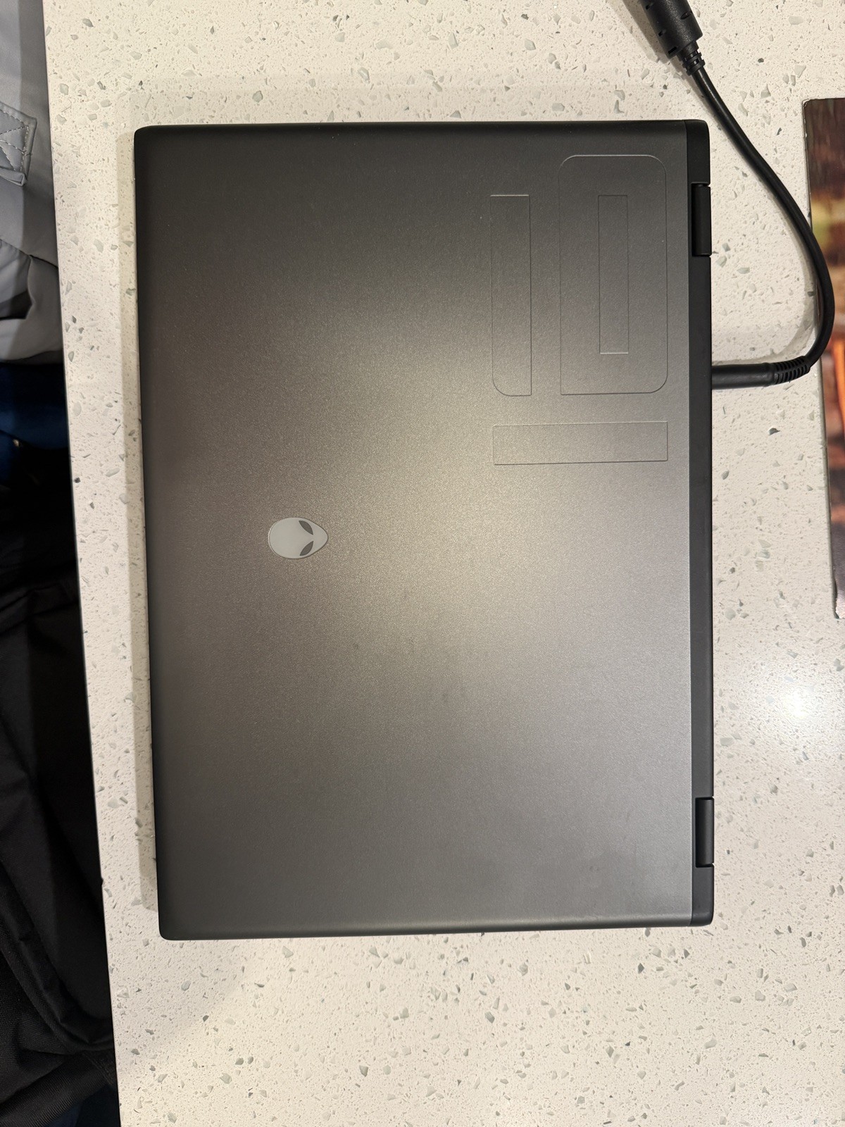 Dell Alienware M16 R2 QHD+ 240Hz 3.8 GHz Ultra 7 155H 16GB 1TB SSD RTX 4070 Good
