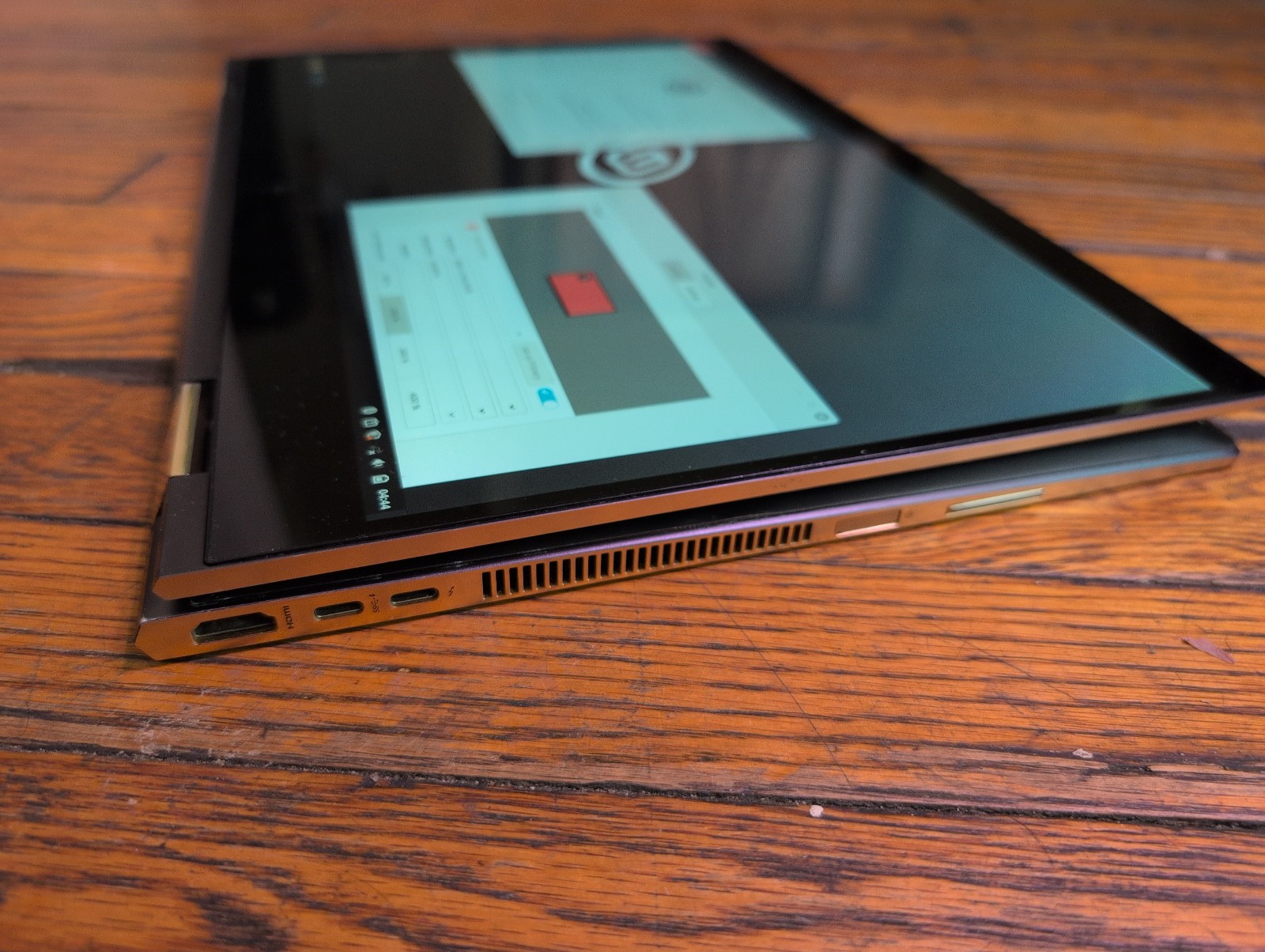 HP Spectre x360 15-CH011DX 15.6″ i7-8850 1.8GHz 16GB RAM 256GB SSD GeForce MX150
