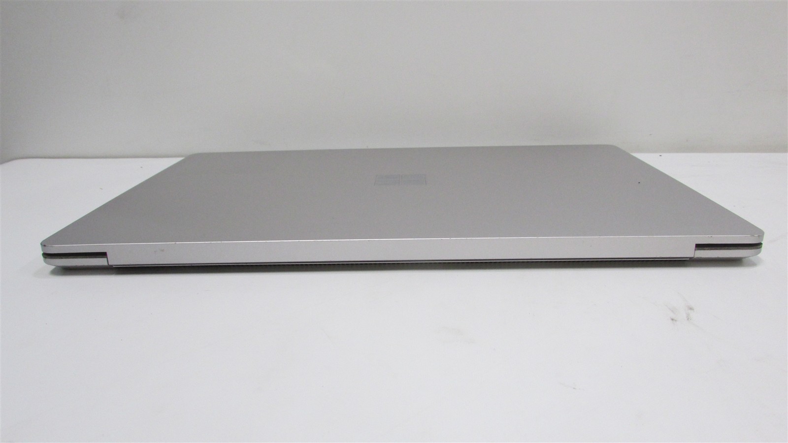 Microsoft Surface Laptop 3 1867 i7-1065G7 1.3GHz 16GB 256GB 13.5″ Win11 Home DMG