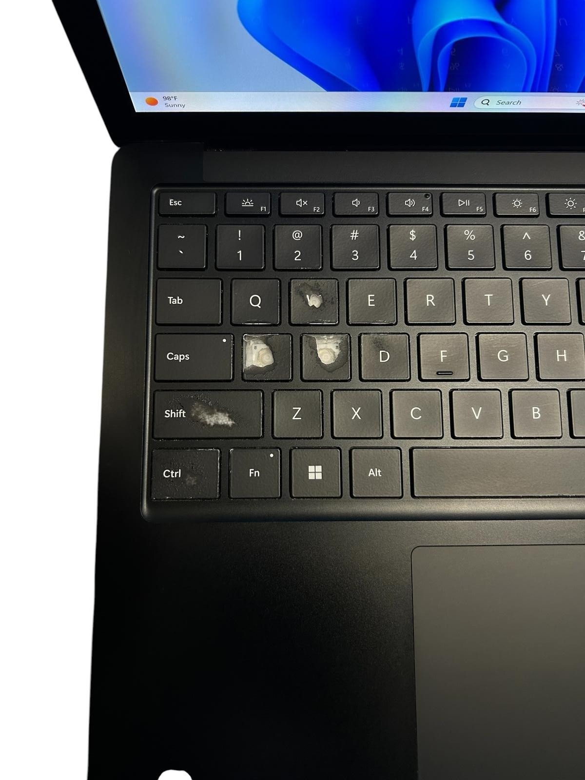 Microsoft Surface Laptop 5 – 13.5″ – Intel Core i7 – 16GB RAM – 512GB SSD – READ