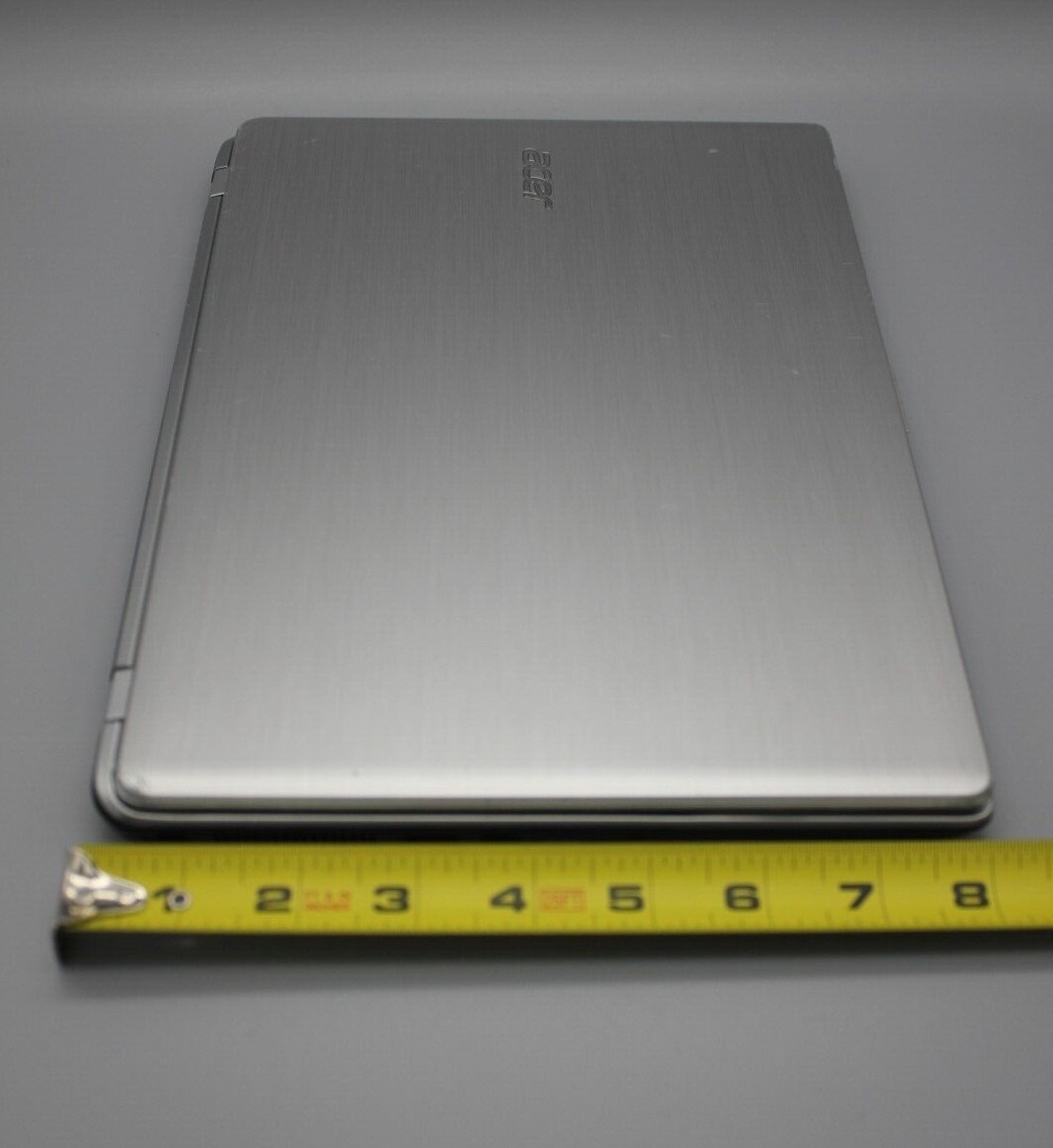 Acer Aspire V5 Series Touchscreen Laptop & Charger – UNTESTED – FOR PARTS ONLY