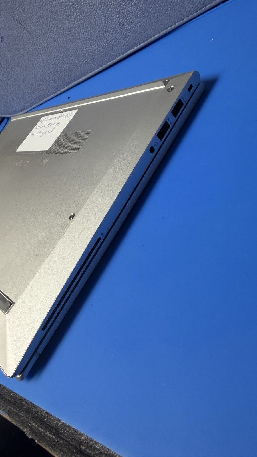 HP EliteBook 840 G7 i5 Laptop Works Needs Screen No RAM No SSD