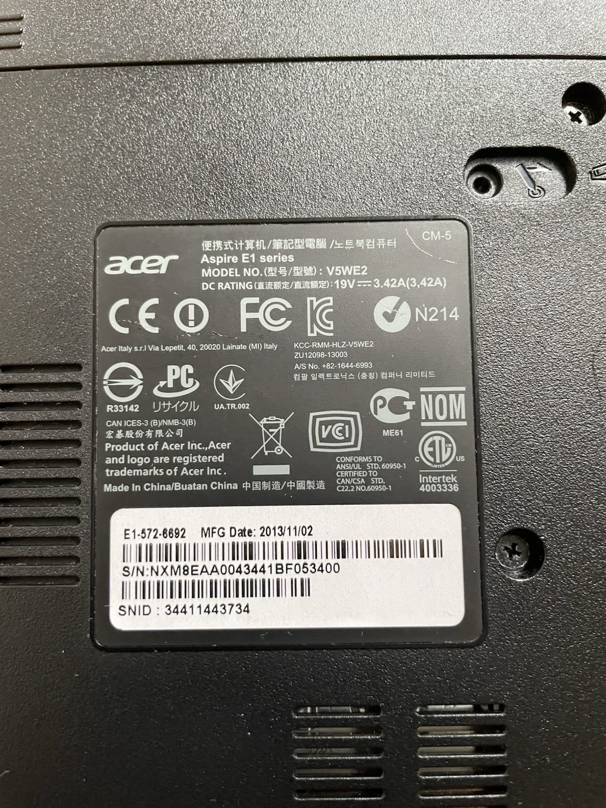 Acer Aspire E1 15.6″ intel i5 CPU 8GB RAM