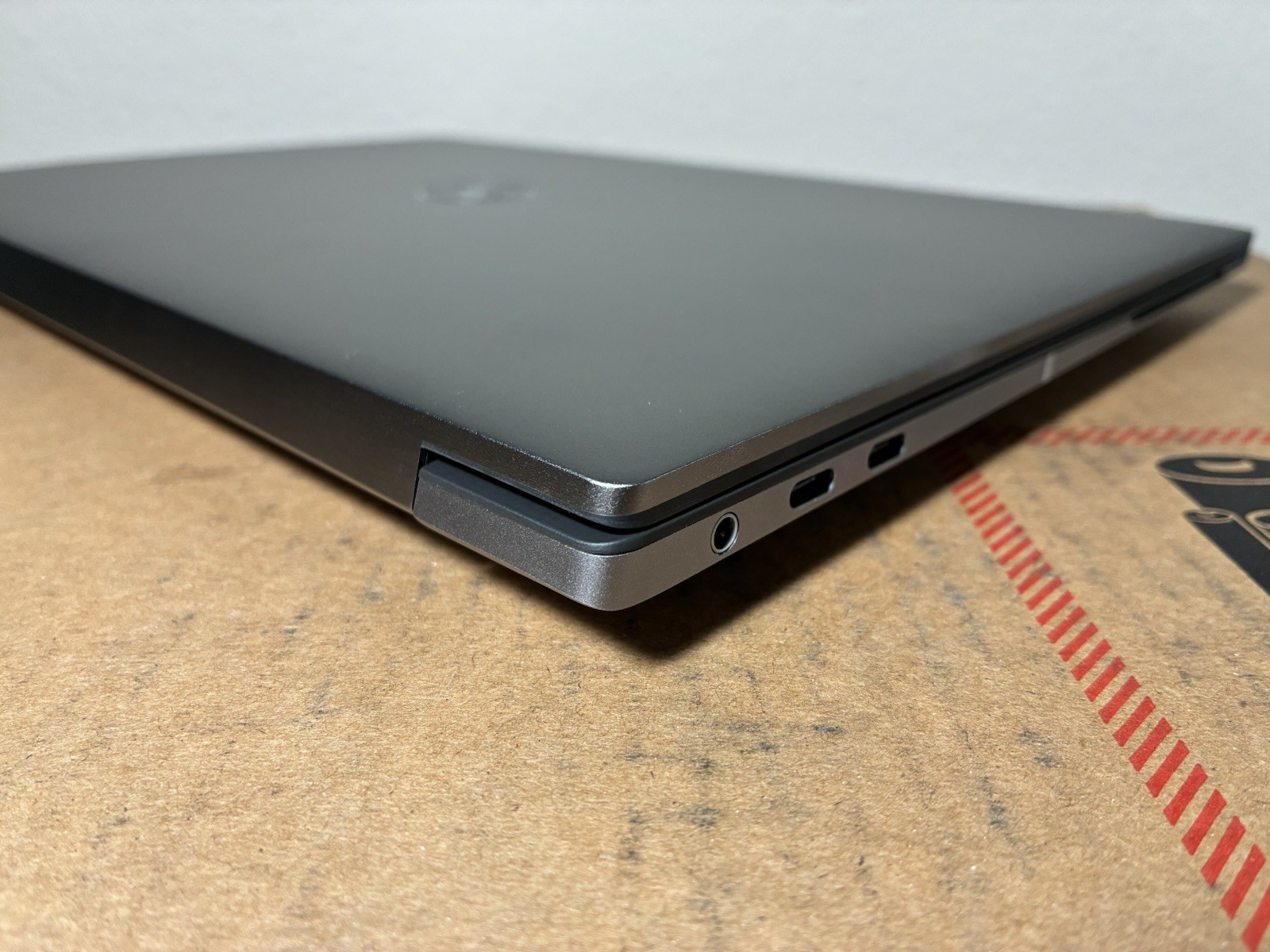 Grade A DELL Precision 5480 Laptop i7-13800H QHD+ TOUCH 32GB 1TB SSD RTX A1000!
