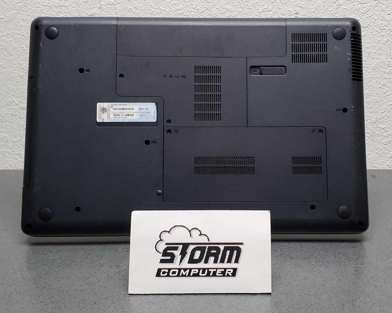 Vintage HP G72-B60US i3-M370 2.40 GHz 4GB 500GB 2.5″ HDD 17″ XG988UA