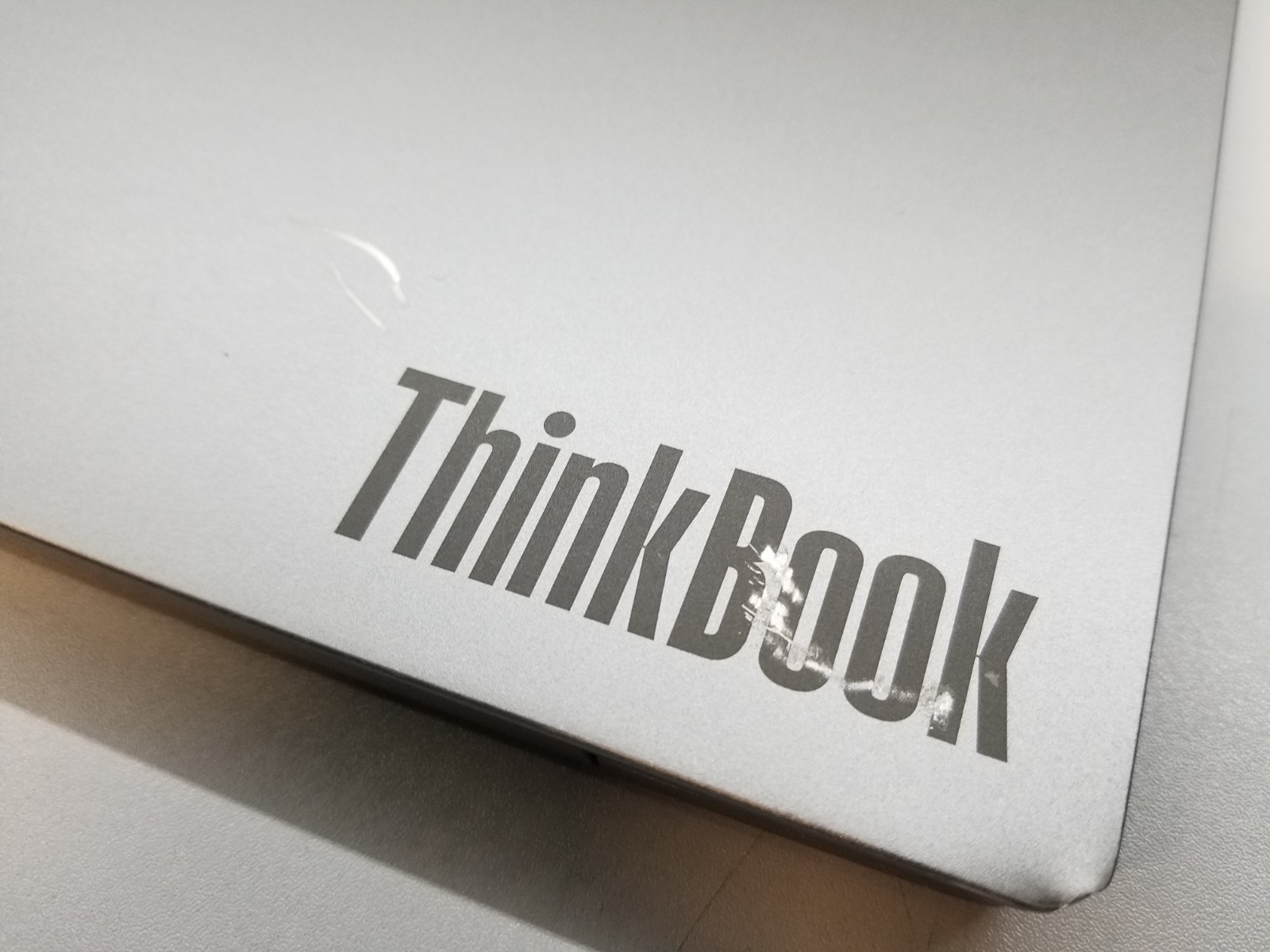 Lenovo ThinkBook 14-IIL 14″ FHD i5-1035G1 1.0GHz 8GB RAM 256GB NVMe Win 11 Pro