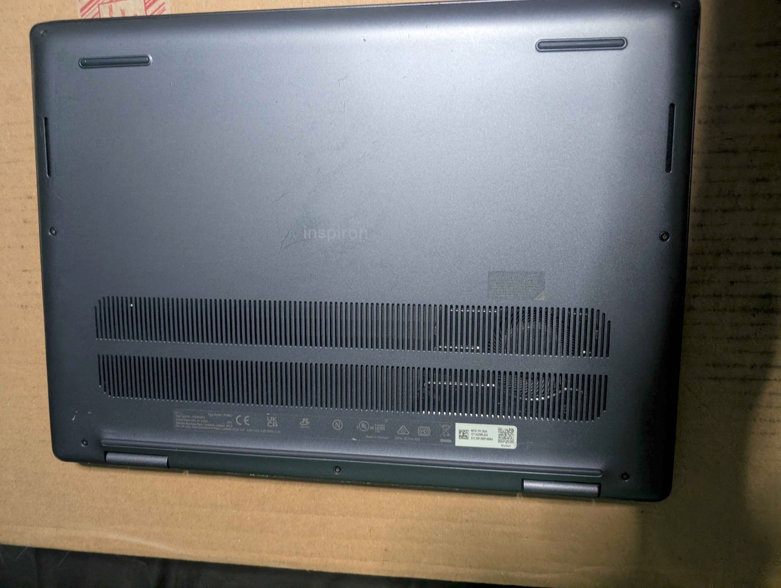 Dell Inspiron 14 7445 2-in-1 Ryzen 7 8840HS 16GB RAM 1TB SSD Touchscreen