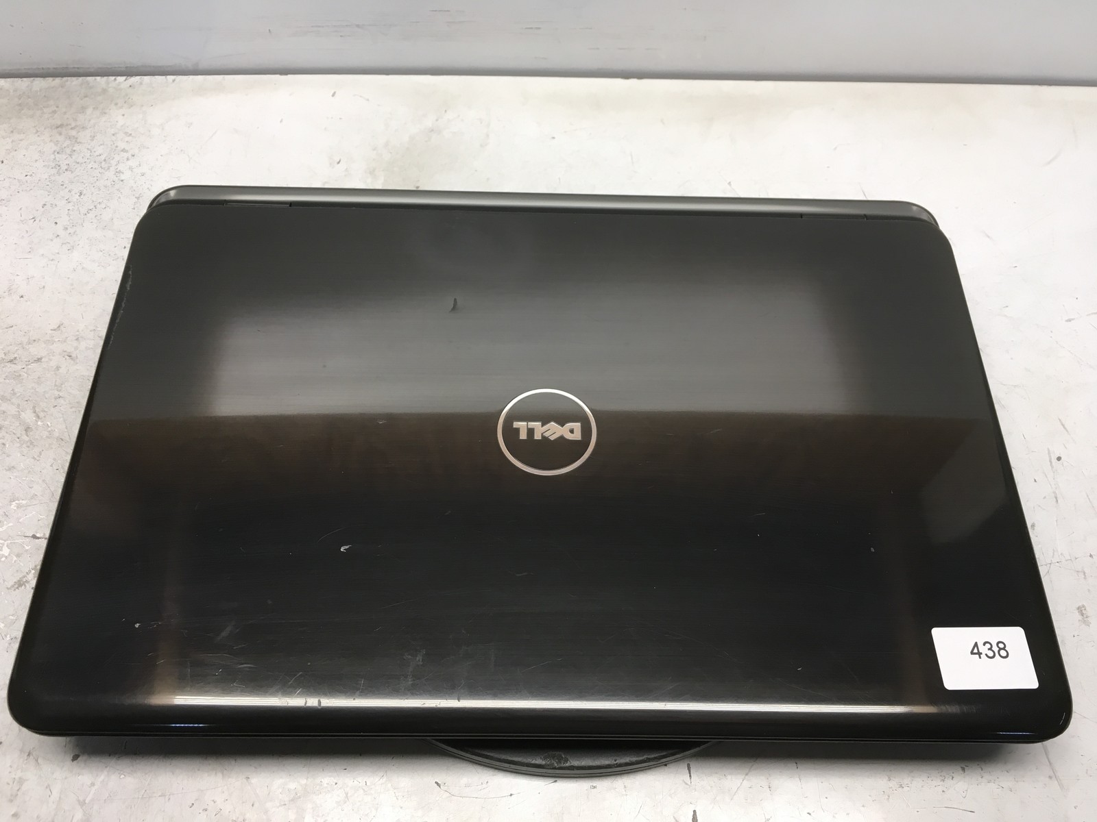 Dell Inspiron N7010 Intel i5-M460 2.53GHz 6 GB NO HDD No Batt