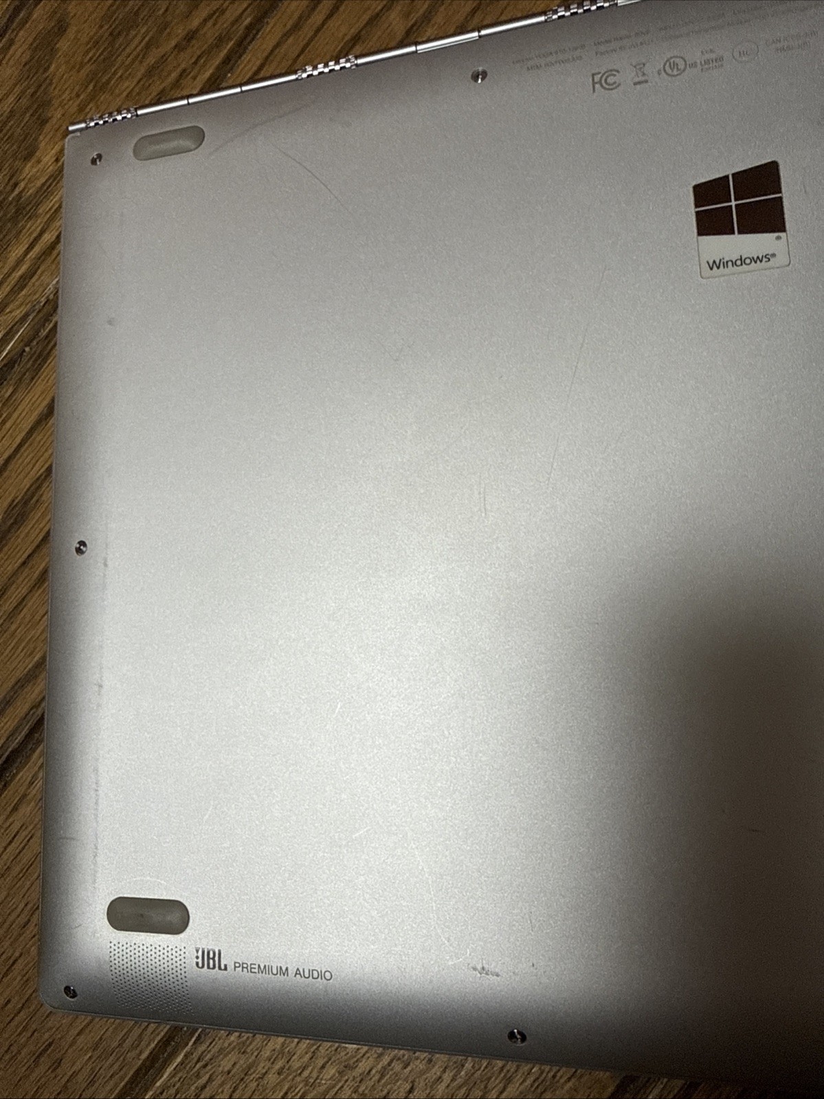 Lenovo YOGA 910-13ikb i7-7500U 8GB For Parts No SSD