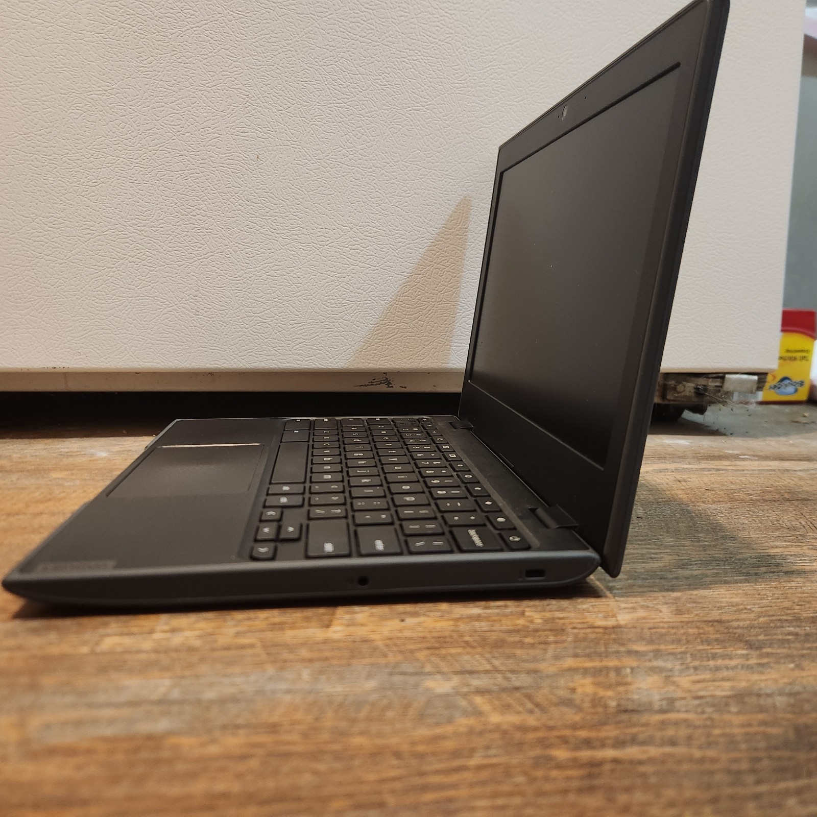 Lenovo 100e Chromebook 2nd Gen MTK 11.6″ 32GB 4GB Laptop Black – Clean & Working