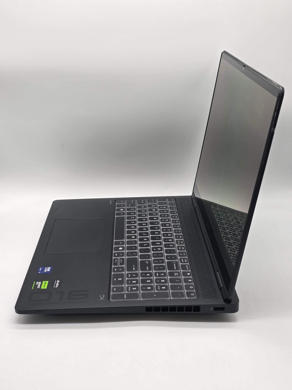 HP OMEN 16″ 16-AH0043DX U9 275HX 2TB RTX 5080 Gaming Laptop Black w/ Charger