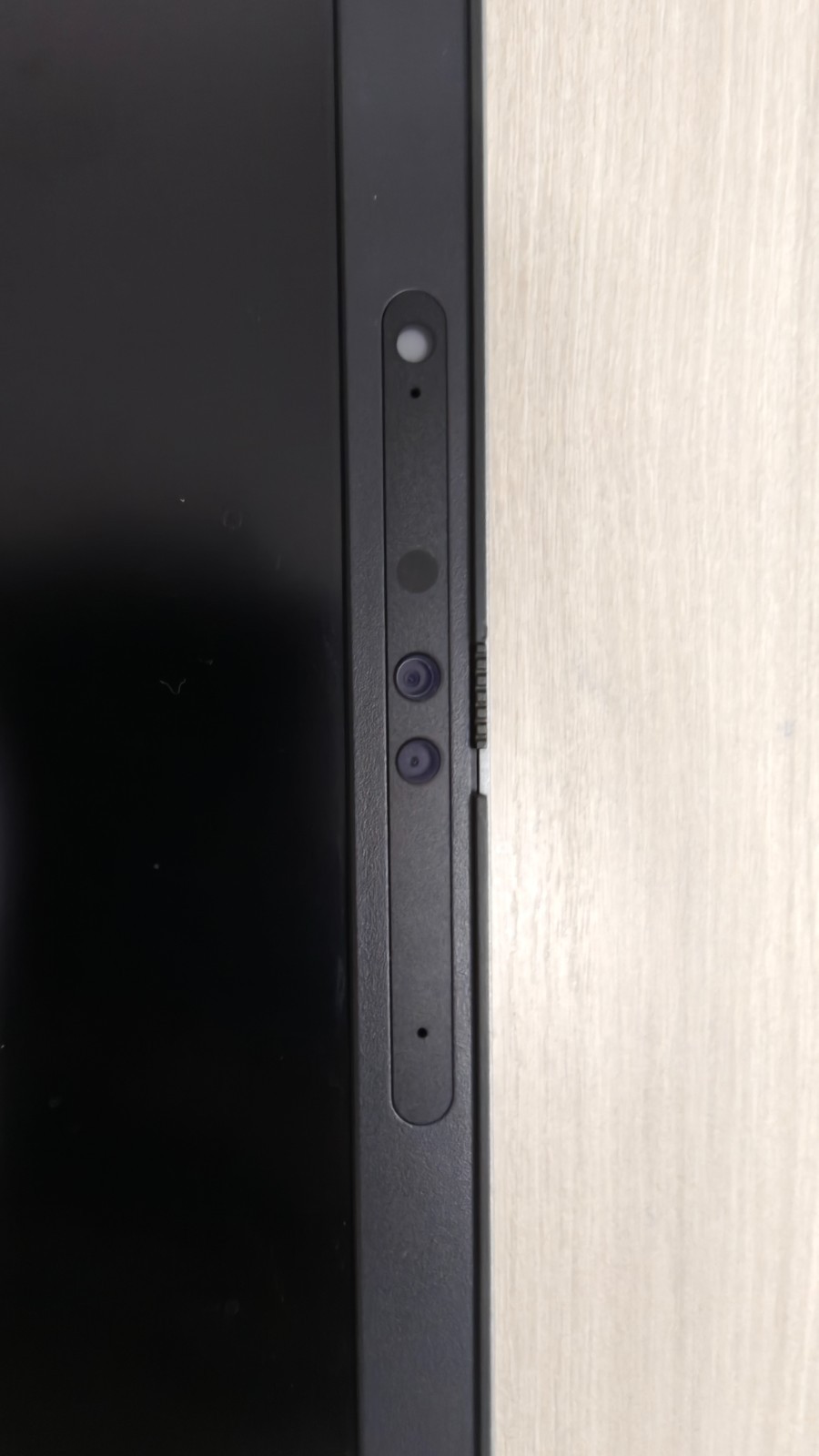 Dell Precision 3570 i7-1255U 16GB RAM 512GB SSD 4GB GPU – Batteria Buona – Ottim