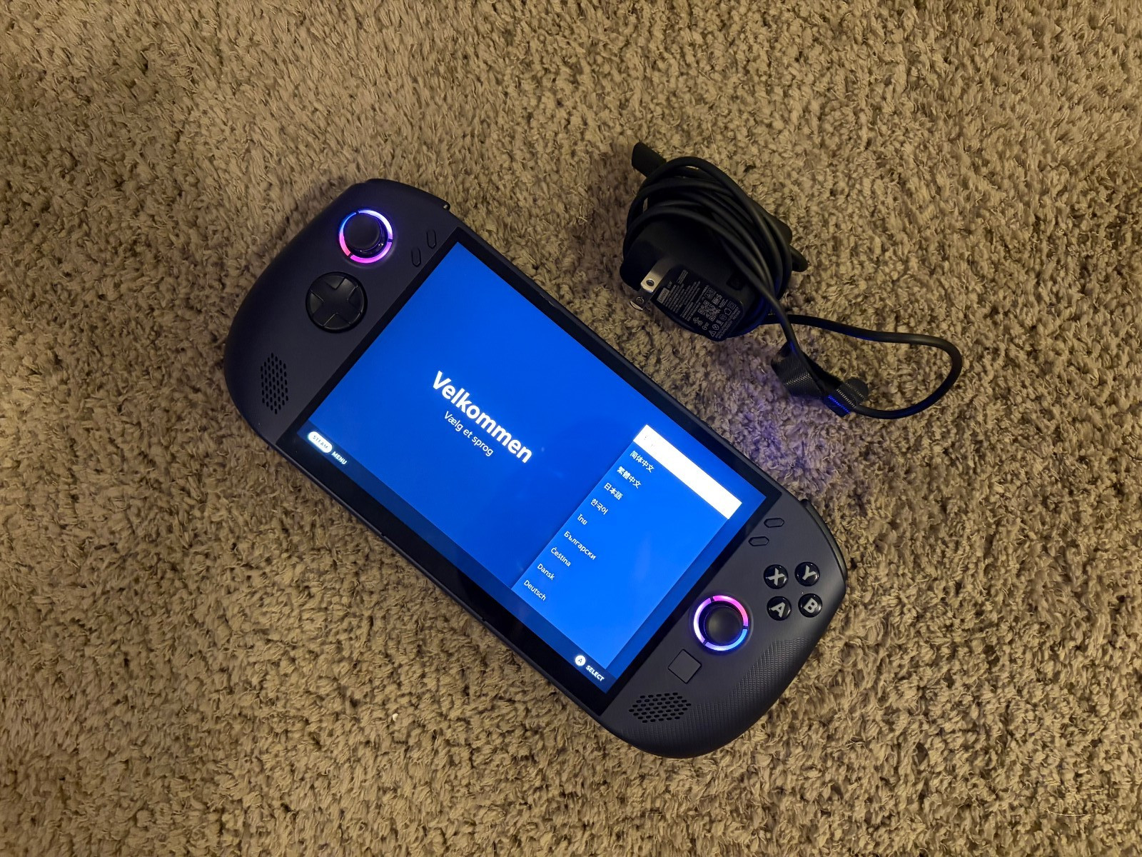Lenovo Legion Go S Z2 Go, 16 GB, 512 Storage, 120hz, W/ Charger.