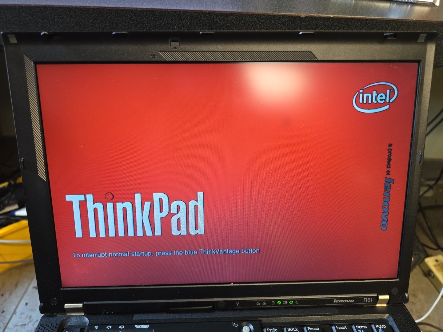 Lenovo ThinkPad R61| 7735-CT0| 512MB RAM| No HDD| No Battery| Bios locked