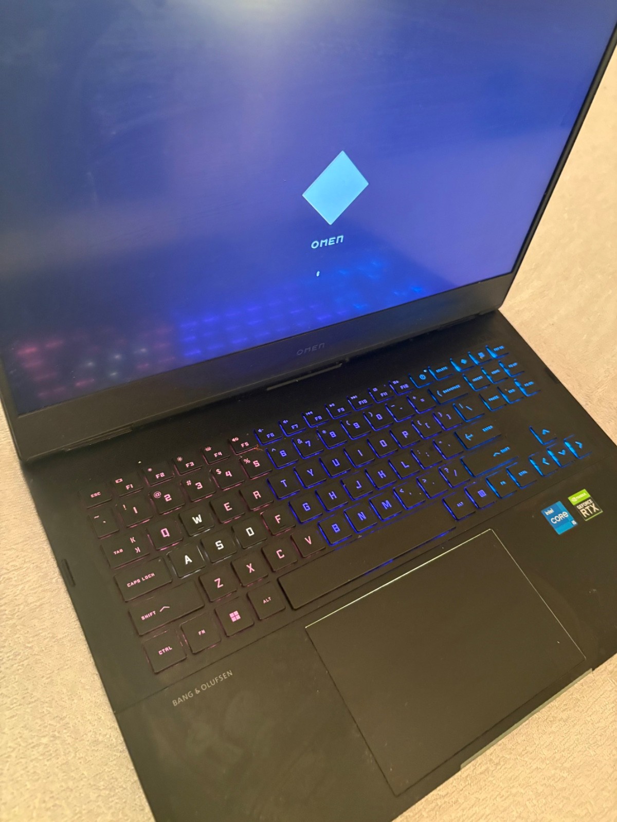 HP Omen Gaming laptop 16” 16t-k000 3050 16gb Ram
