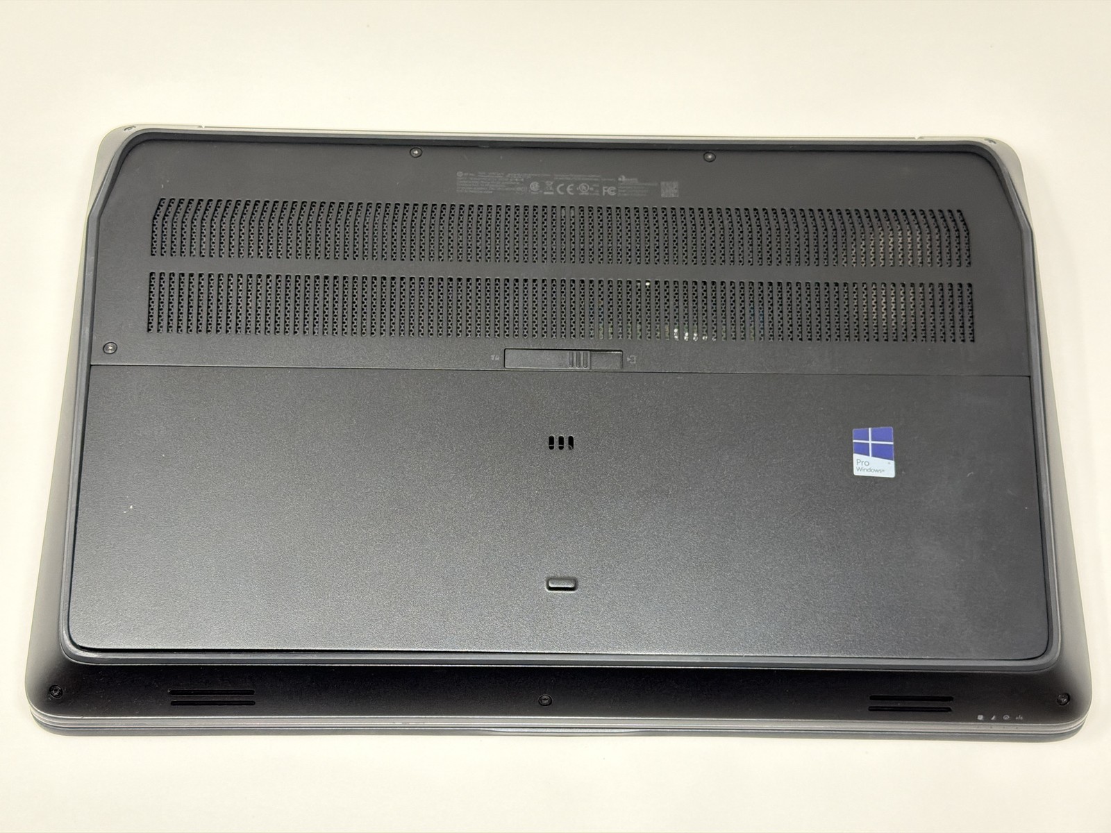 HP ZBook 17 G4 Intel Core i7 32GB RAM 2TB SSD Nvidia Quadro M1200 17in UHD Good