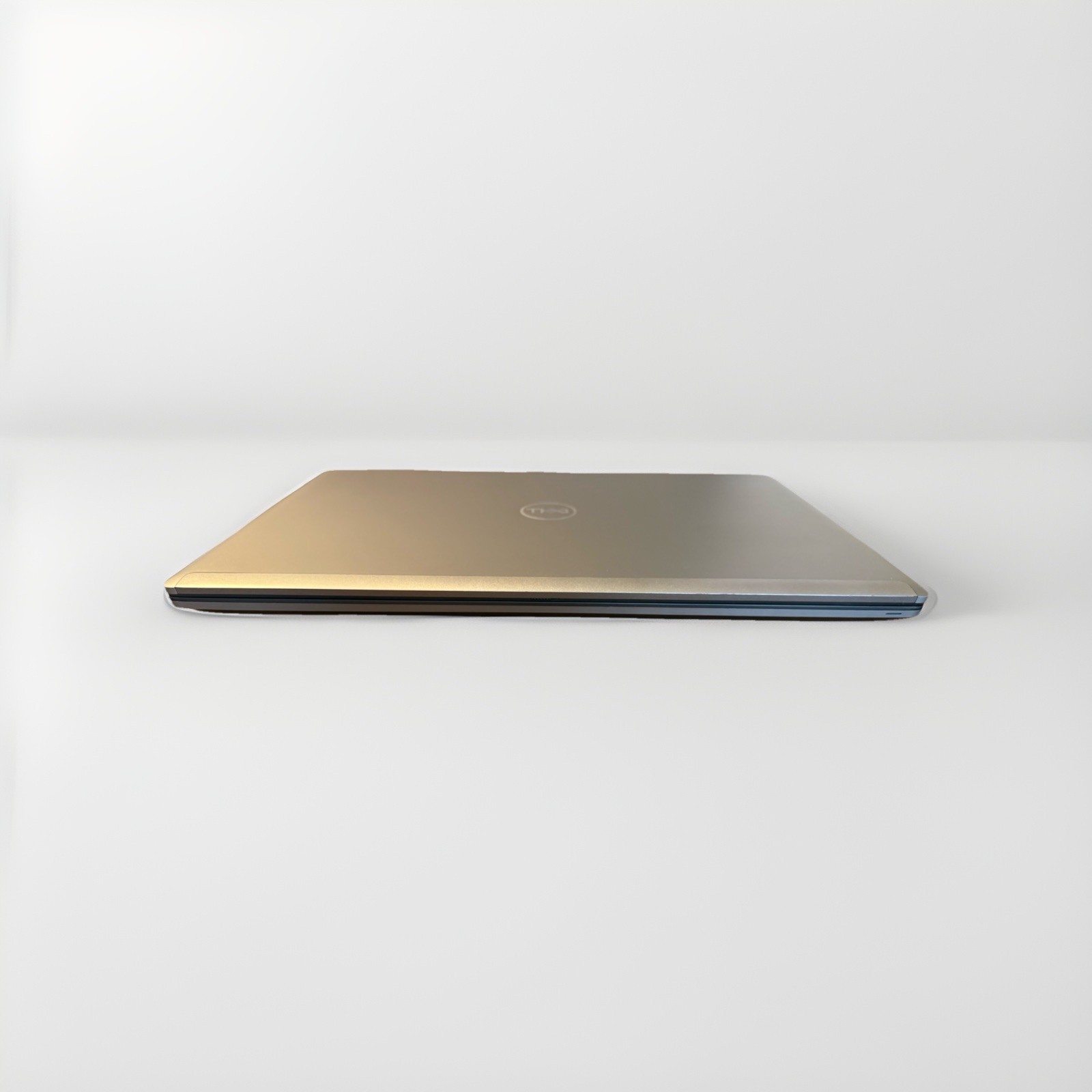 Dell Precision 7760 – i7 – RTX A5000 16GB GPU – 16 GB RAM – 512 GB SSD – 4K