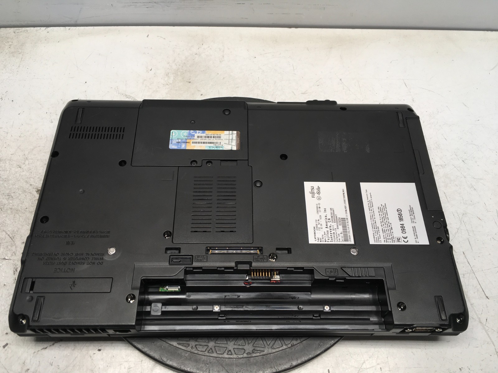 Fujitsu LifeBook E752 Intel i5-3340M 2.7GHz 4 GB NO HDD – READ