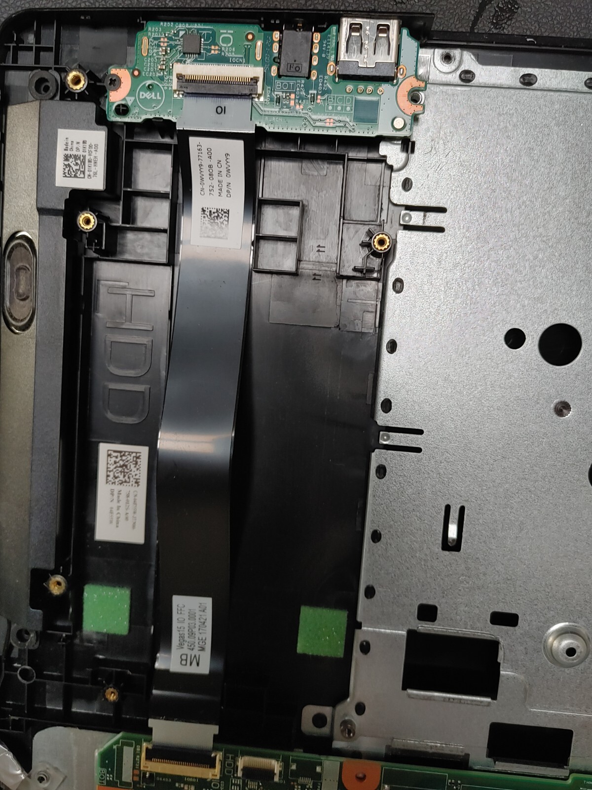 Dell Inspiron 15-3567 Core i3-6006U@ 2.00GHz, 4GB RAM ,NO H(Selling Motherboard)