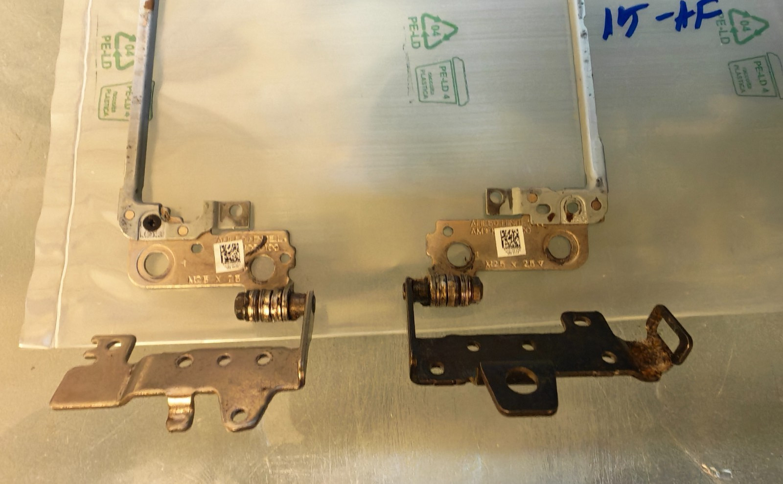 HP 15-AY 250 G4 255 G4 15-AC 15-AR HINGES CERNIERE AM1EM000500 AM1EM000600