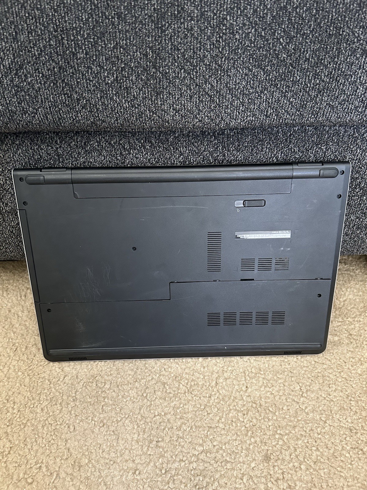 Dell Inspiron AMD A8 Laptop UNTESTED No Charger Parts/Repair