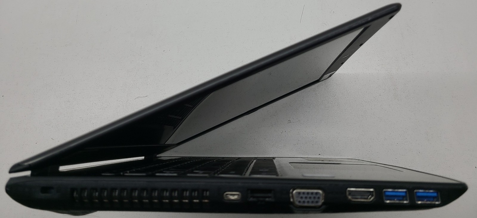 Acer Aspire E15 E5-576-392H Laptop Intel i3-8130U 6GB RAM NO HD/OS (FL)