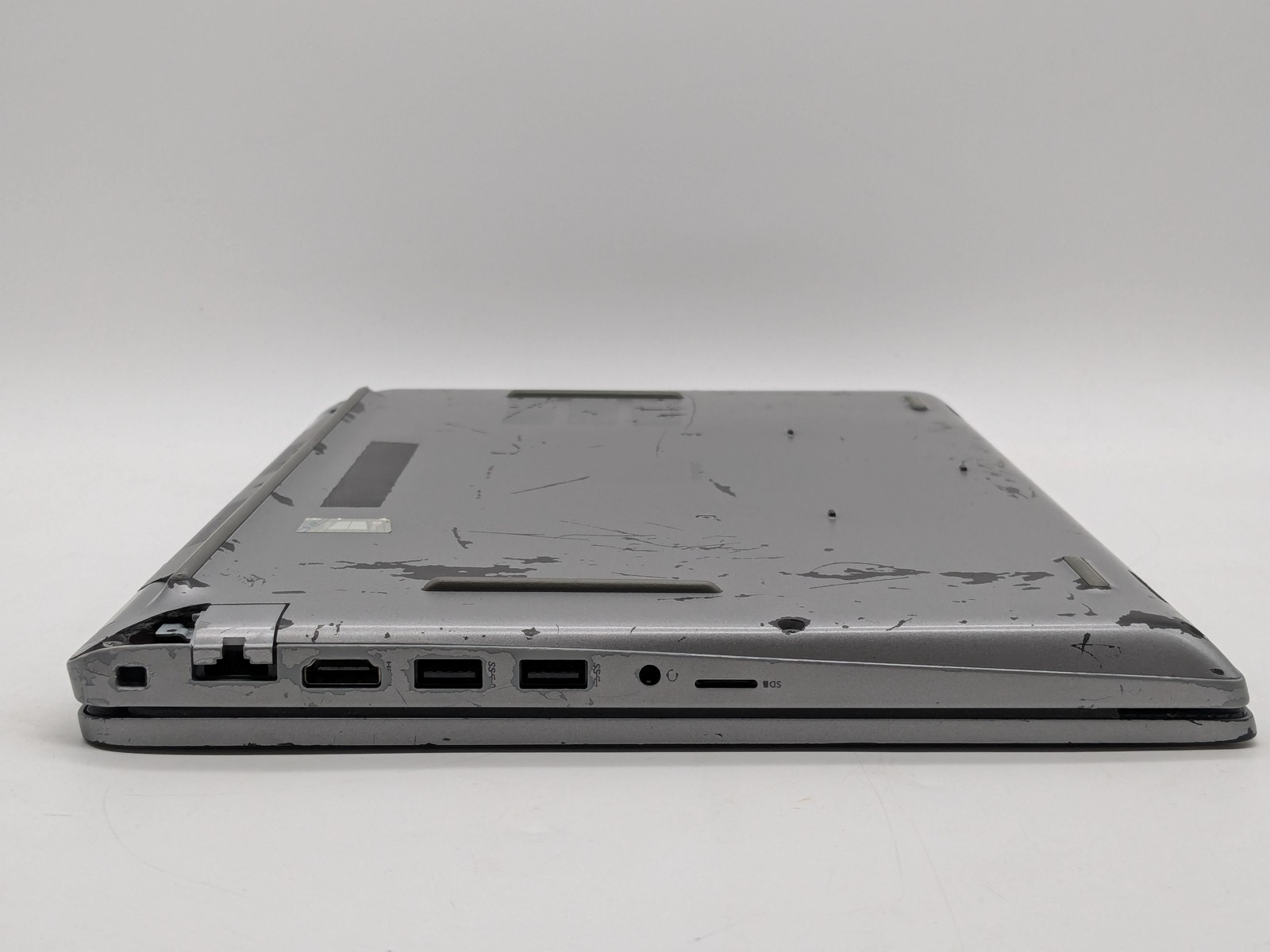 Dell Latitude 5521 15.6″ FHD i7-11850H 16GB 512GB NVMe SSD Win 11 Pro Webcam