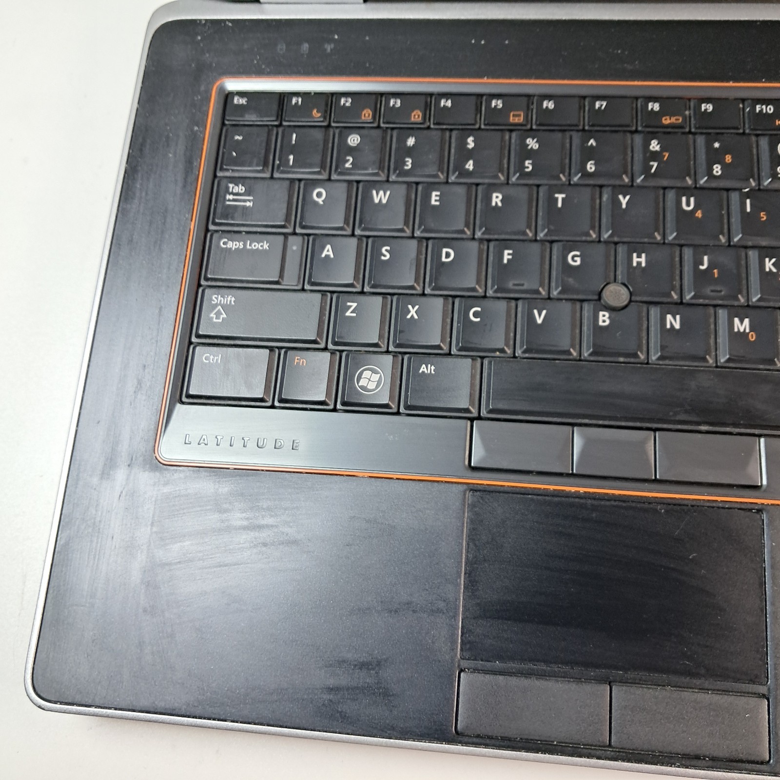 DELL LATITUDE E6420 – FOR PARTS/BAD LCD – INTEL I7 2ND GEN – 4GB RAM