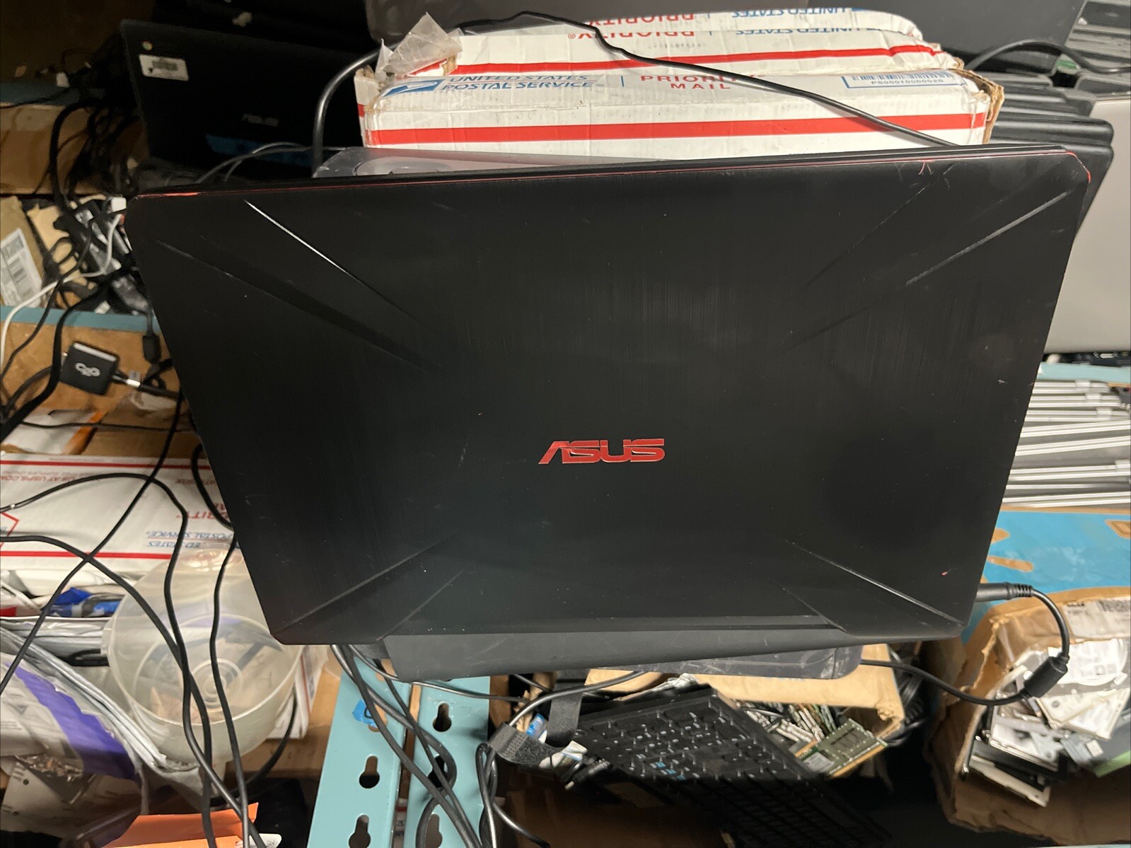 Asus TUF Gaming FX504G i7-8750H 2.20GHz 16GB RAM 256GB SSD 15.6″ Windows 10 Pro