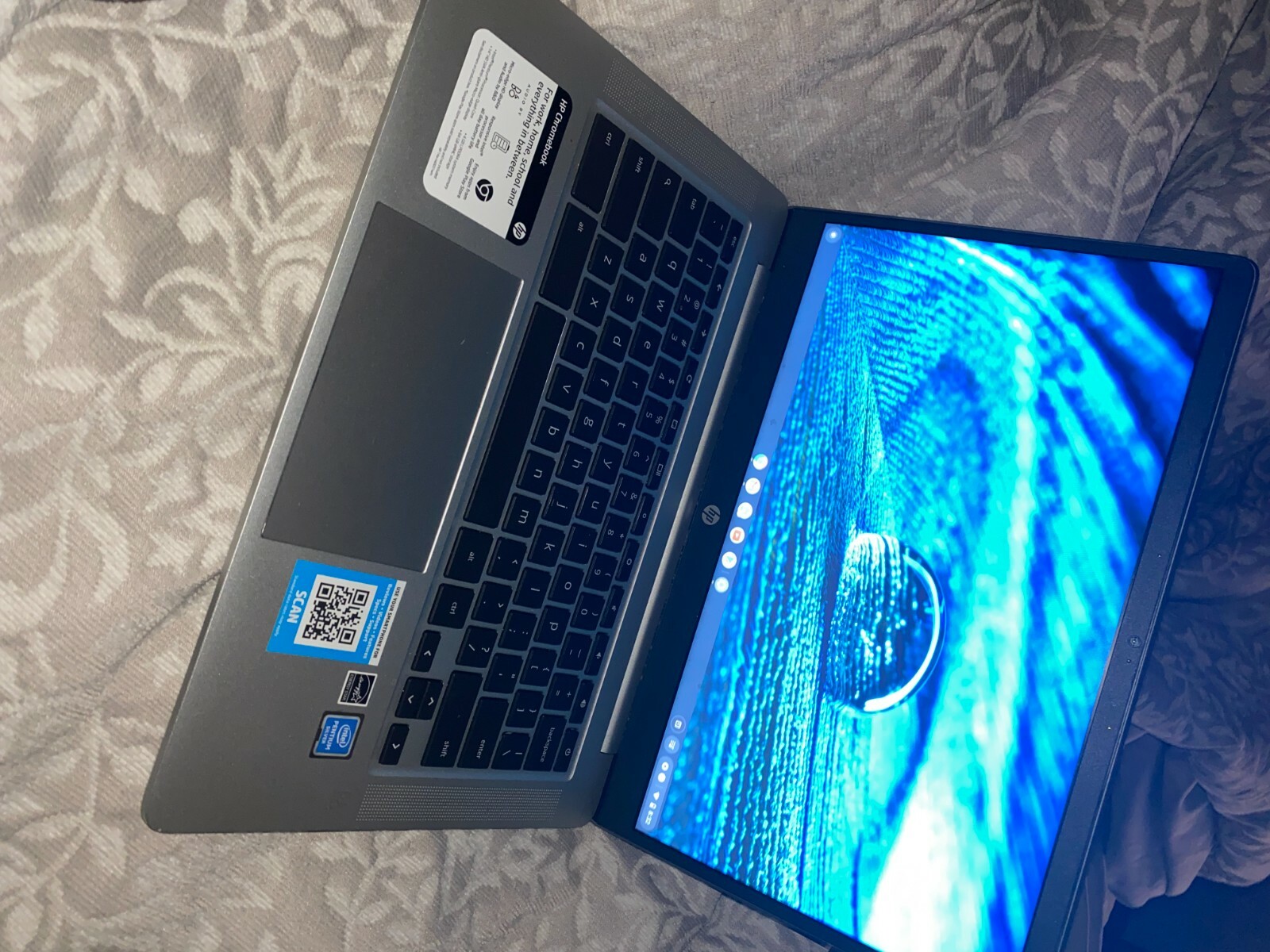 HP Chromebook 14a-na0031wm 14 inch (64GB, Intel Pentium, 2.70GHz, 4GB) 