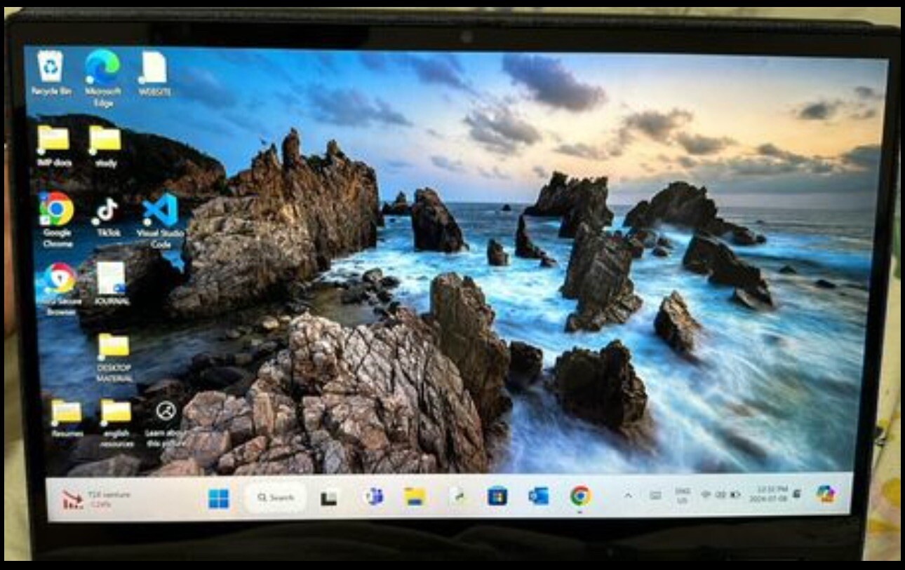 Lenovo Yoga 6 13ABR8 13.3” (512GB SSD, AMD Ryzen 5 7000 Series, 4.50 GHz, 8GB)