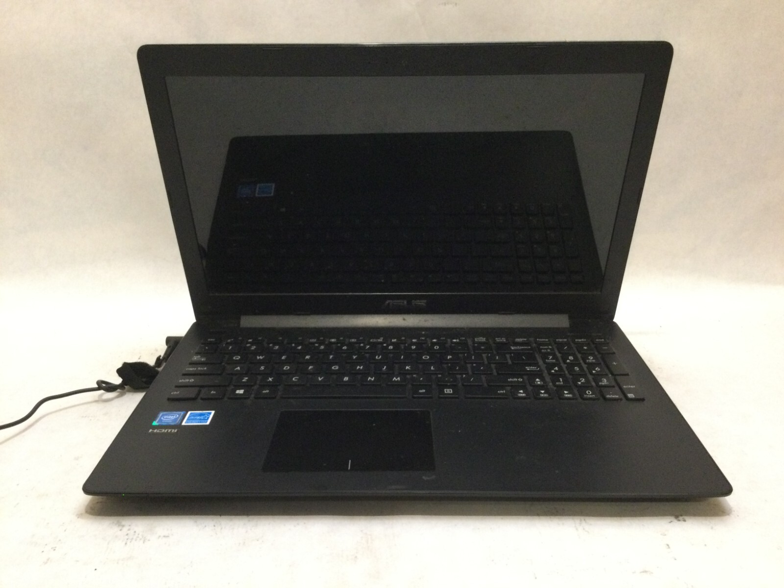 ASUS X553S 15.6” / Intel Celeron N3050 @ 1.60GHz / (CRACKED!) MR