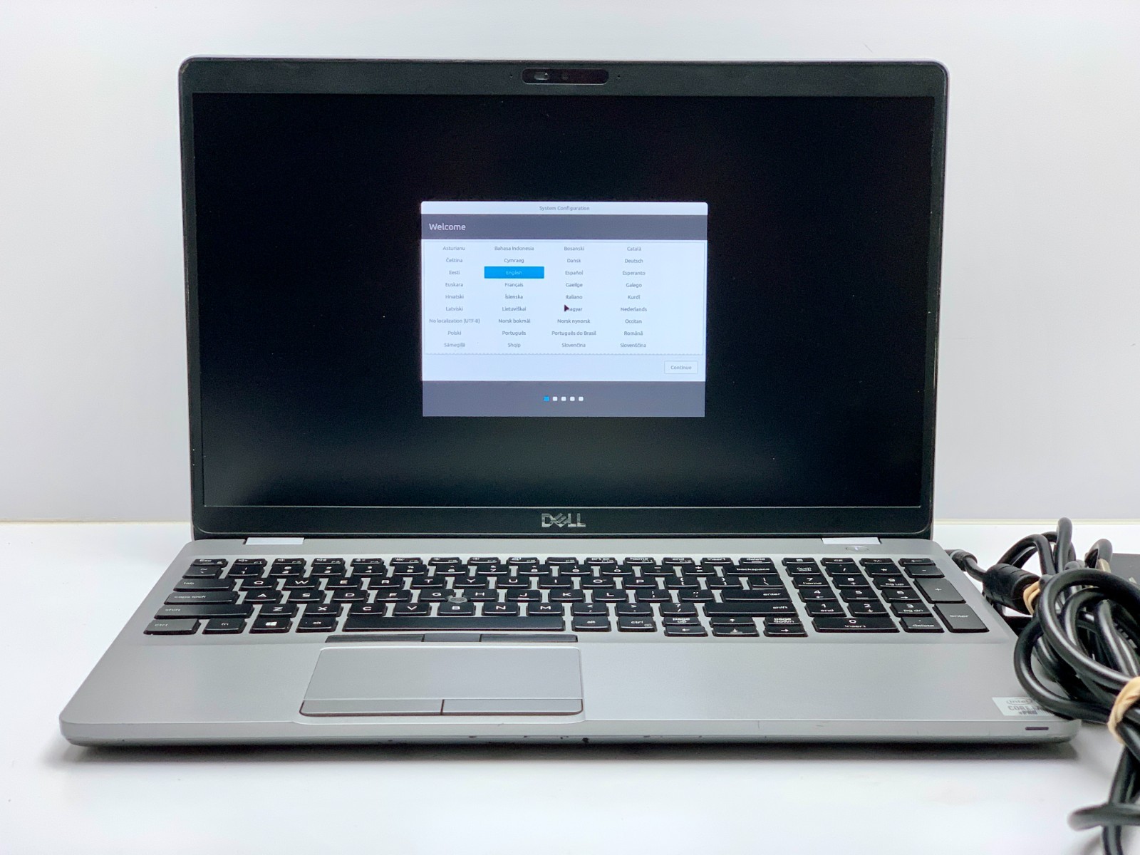 Dell Latitude 5510 | i7-10810U | 16GB RAM | 512GB NVMe | LINUX | READ