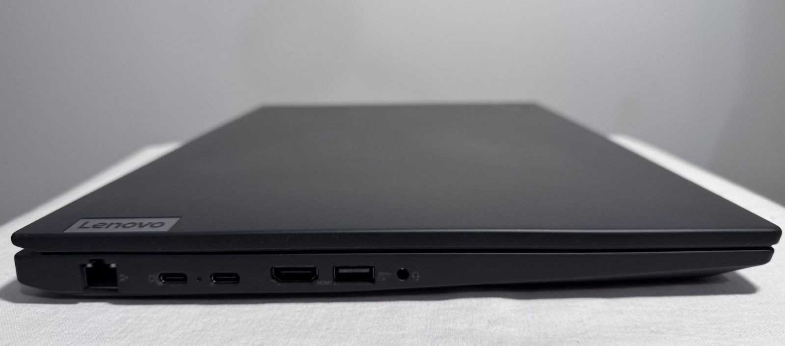 LENOVO ThinkPad T16 Gen 1 RYZEN 7 PRO 16″ 16GB RAM 512GB SSD WIN11P TOUCHSCREEN