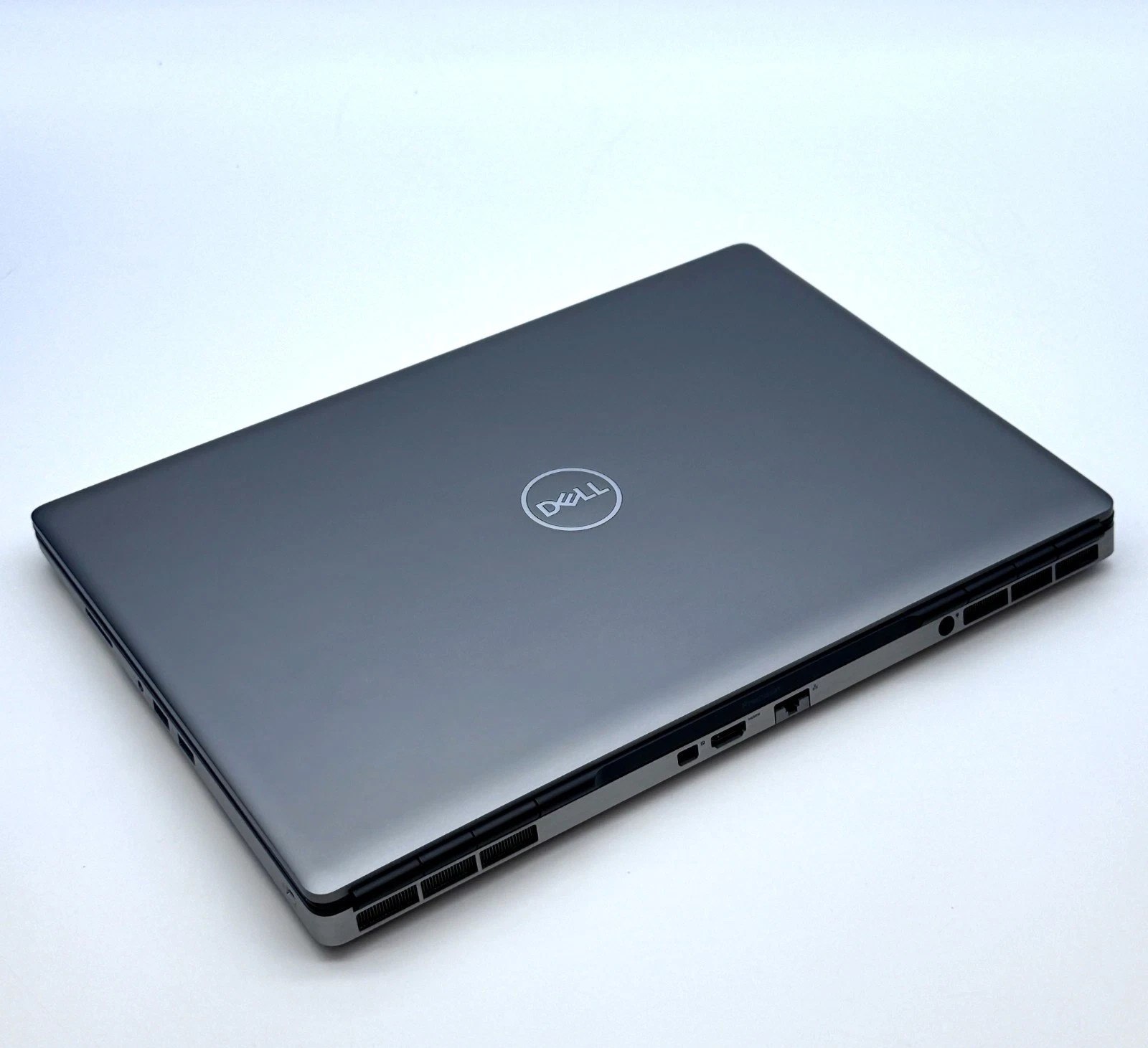 Dell Precision 7550 15.6″ FHD Touch Xeon W-10855M 2. GHz 32GB 1TB RTX 3000 W11P