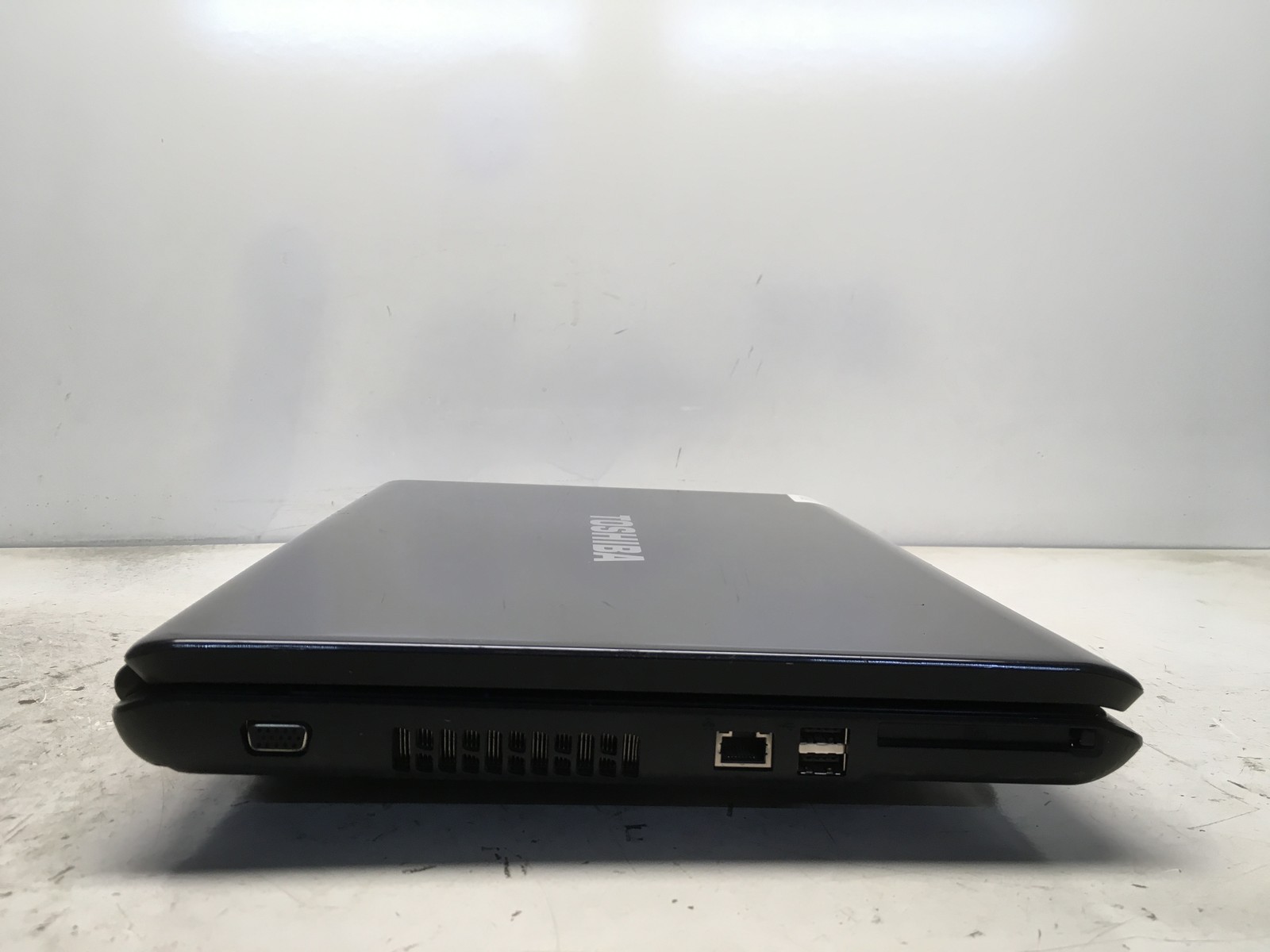 Toshiba Satellite L355-S7817 Intel Pentium T2390 1.86GHz 3 GB NO HDD No Batt