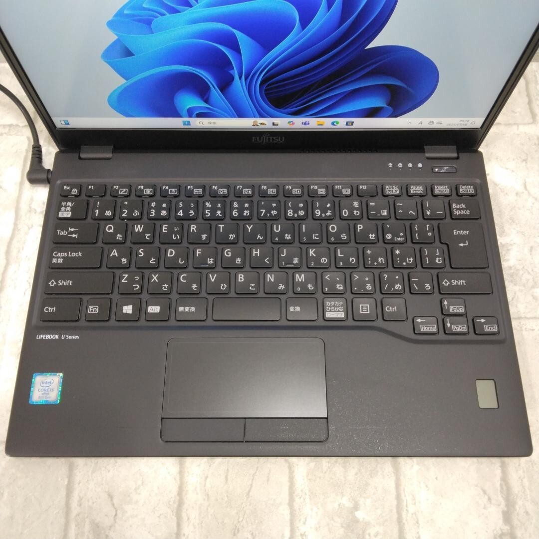 Fujitsu LIFEBOOK U939/B Intel Core i5 8365U SSD 128GB RAM 4GB Used w/ AC