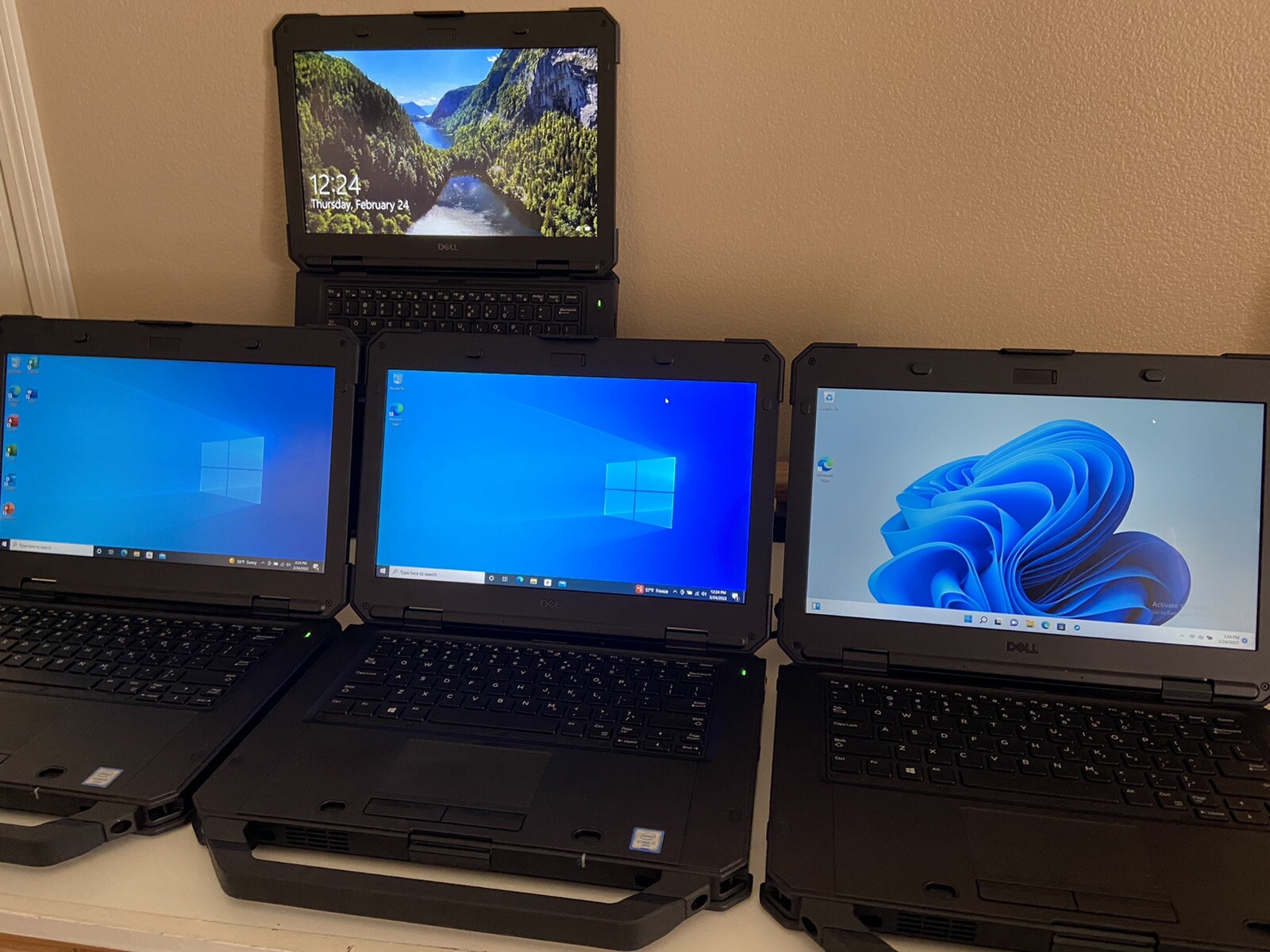 Dell Ultra Rugged 5420 Toughbook 1920 x 1080 i3 7th Gen CPU 256B SSD 16GB RAM