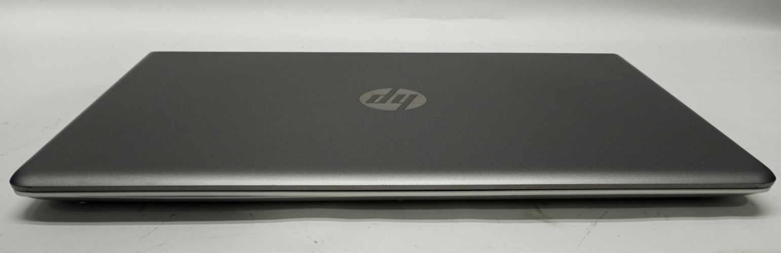 HP Pavilion 17-ar0xx 17.3″ AMD A10-9620P@2.80GHz 8GB RAM No HDD No OS +MC653*!