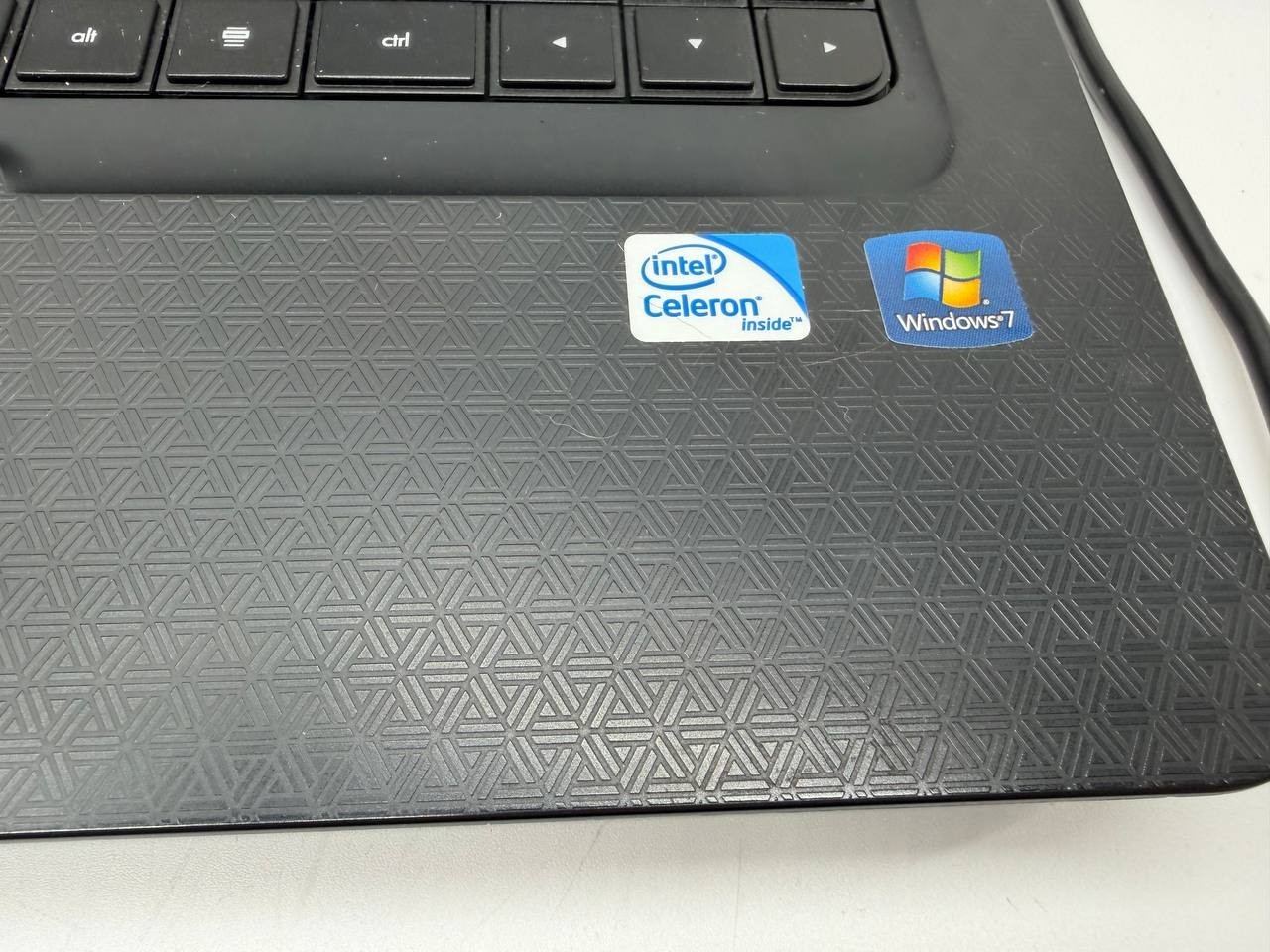 HP Compaq Presario CQ56 Laptop 15.6″ Intel Celeron 900 2.2GHz 2GB RAM Windows 7
