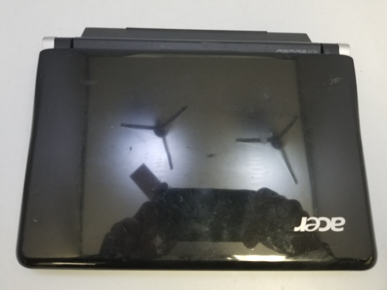 10.1” Acer Aspire One Netbook Laptop Atom N280 @1.66GHz 2GB RAM 160GB HDD