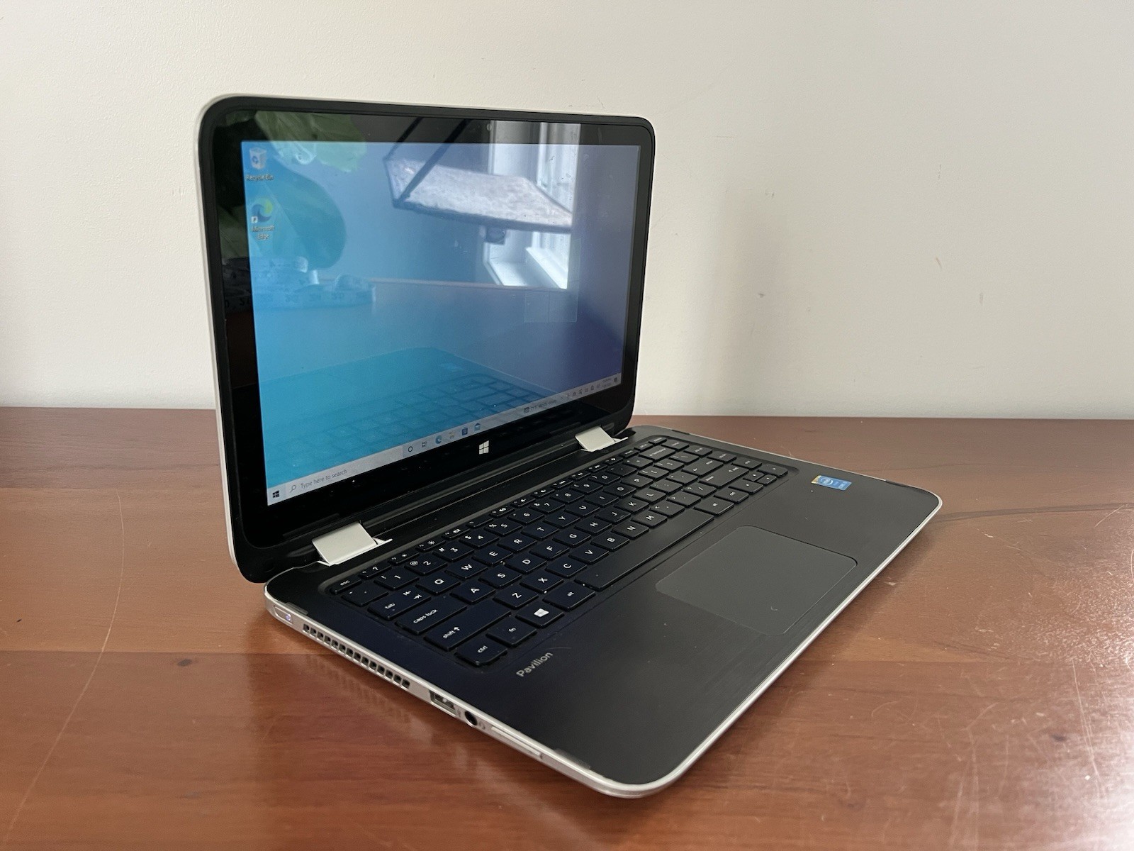 *Bad Battery*HP Pavilion 13-a110dx 13.3 Touch Laptop/i3-5010U/4GB/500GB HDD/W10H